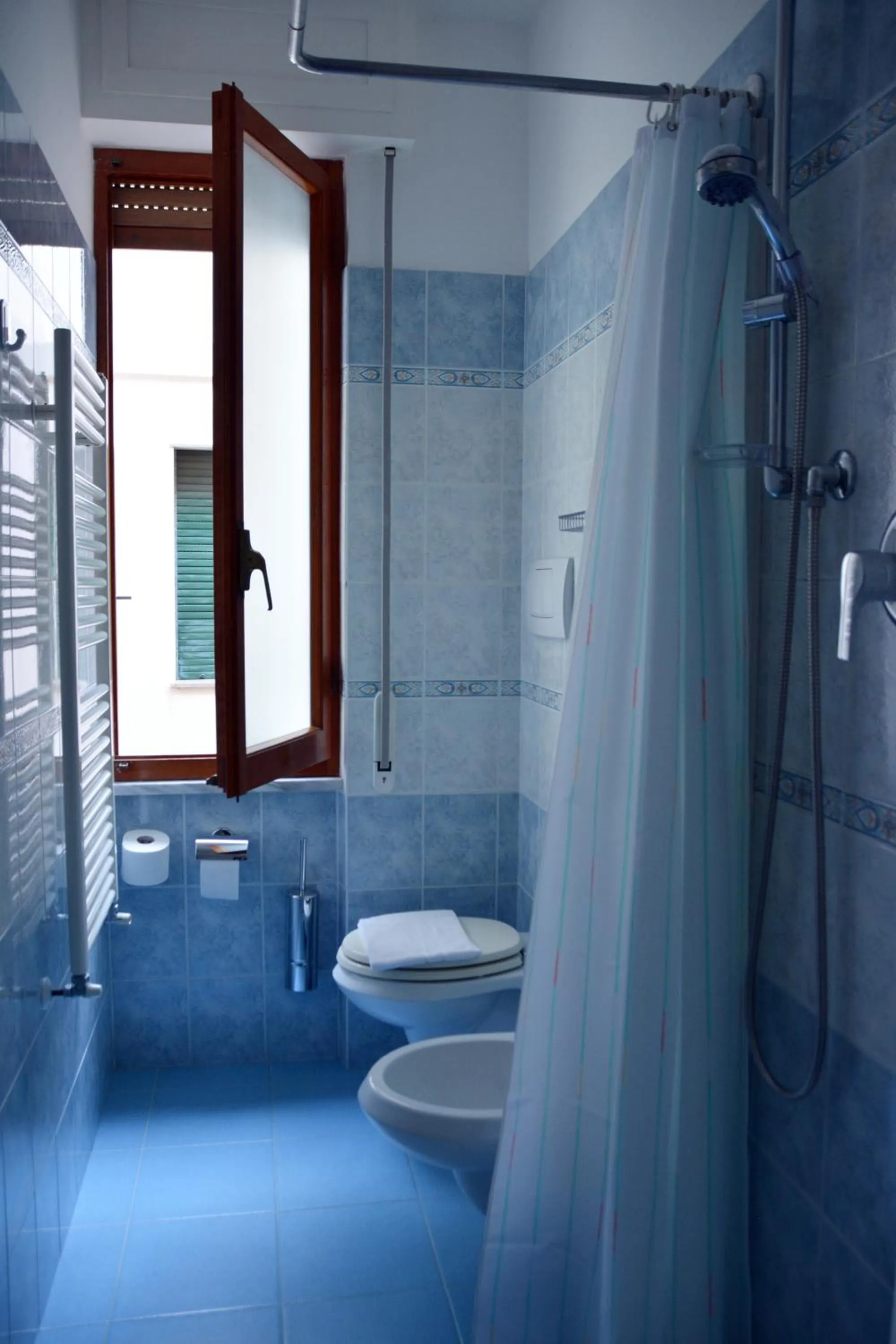 Bathroom in Hotel Corallo