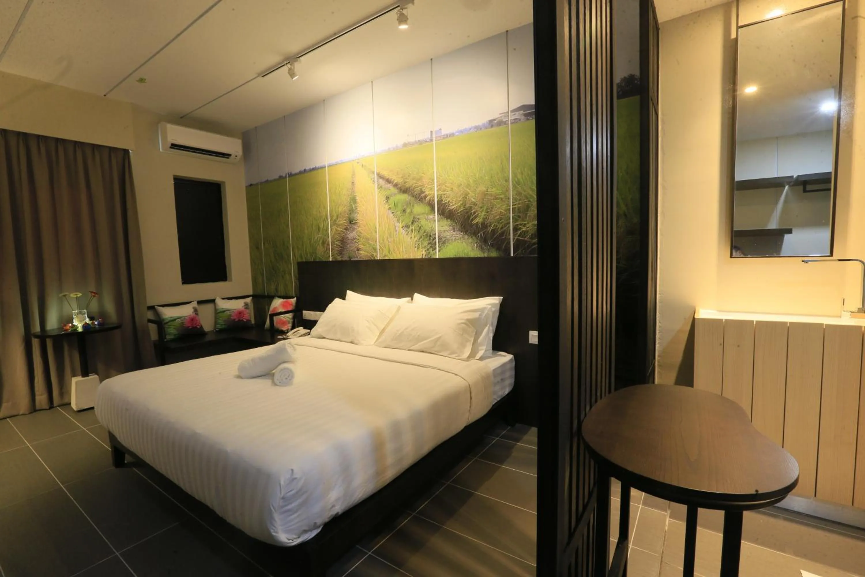 Bed in Vi Boutique Hotel