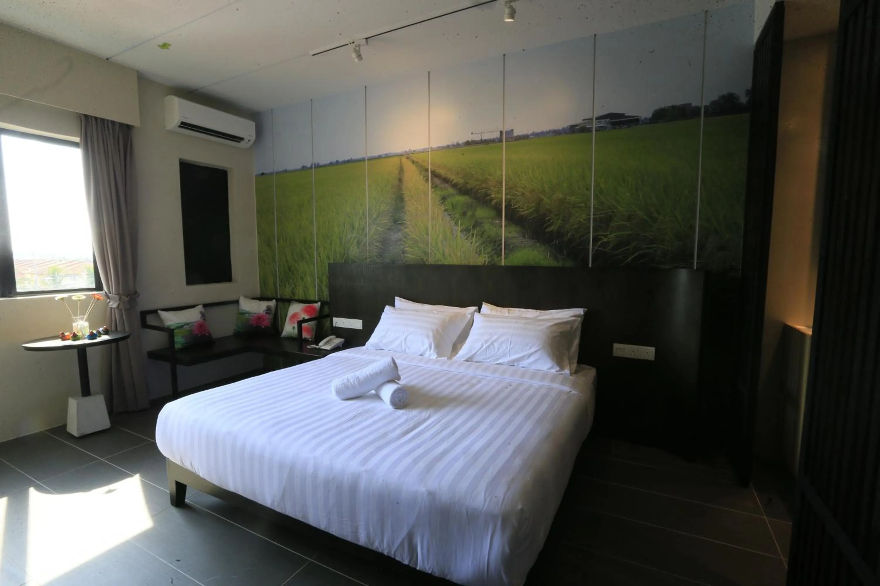 Bed in Vi Boutique Hotel