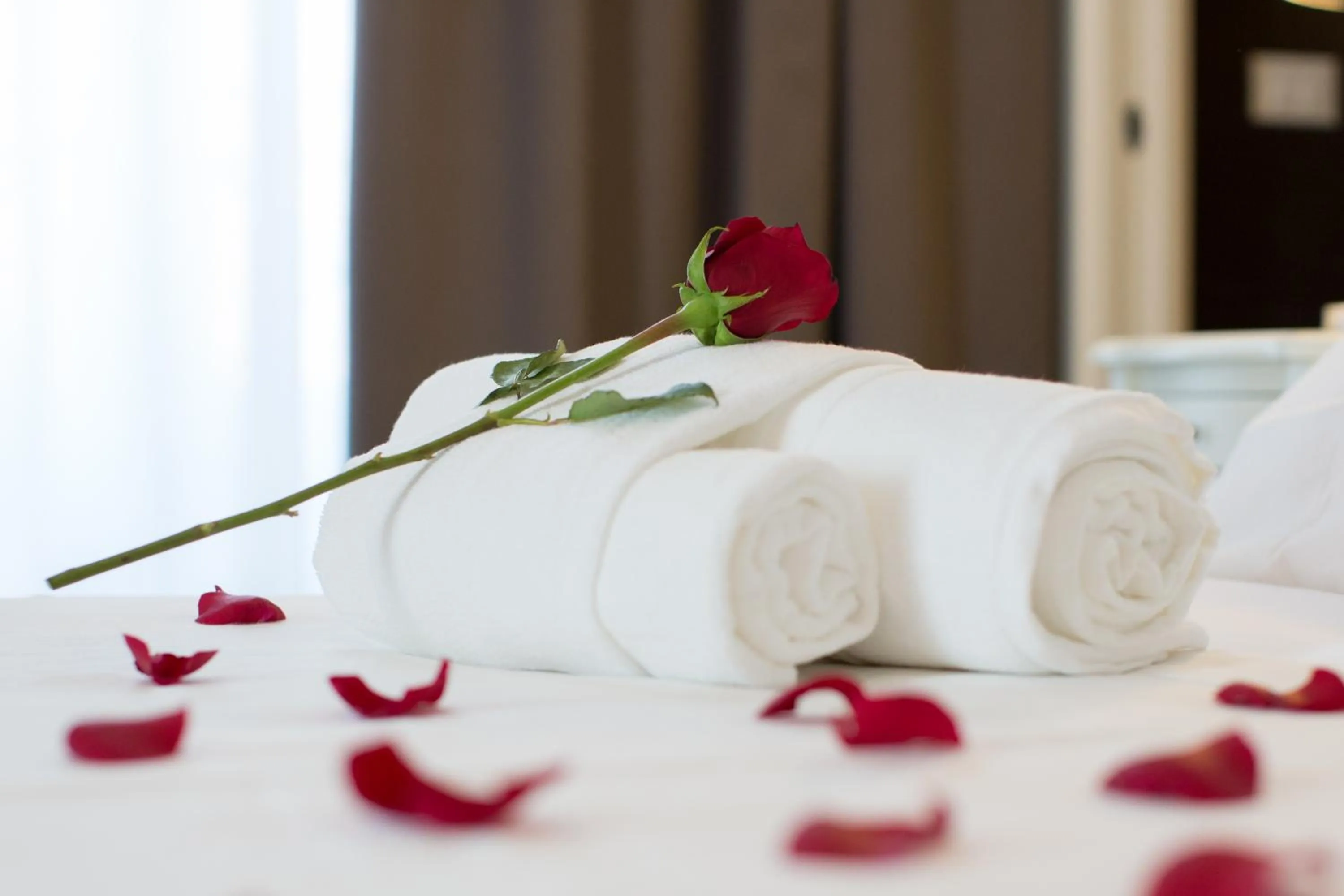 Decorative detail, Bed in Ara Suite