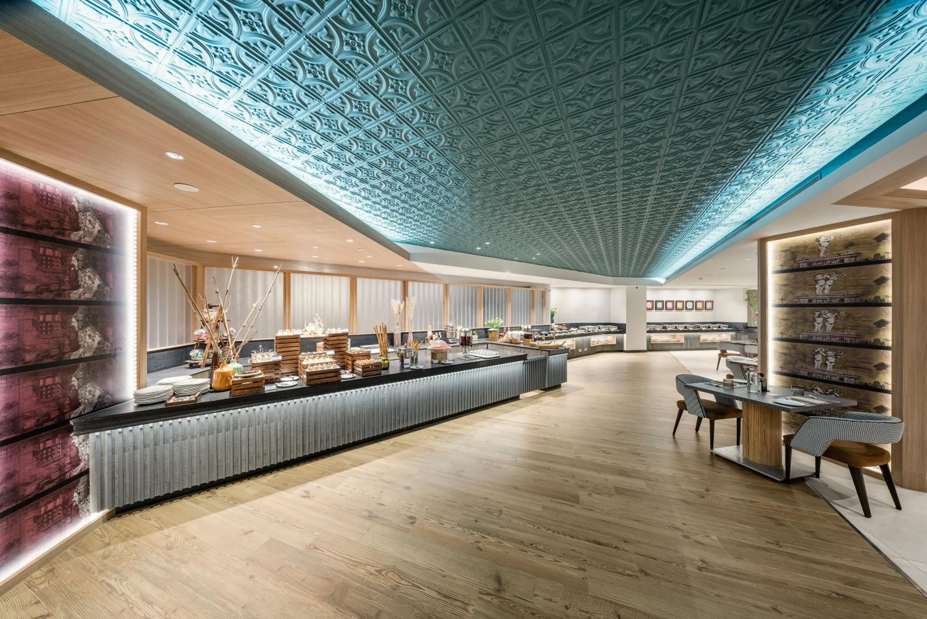 Restaurant/places to eat in The Park Chennai