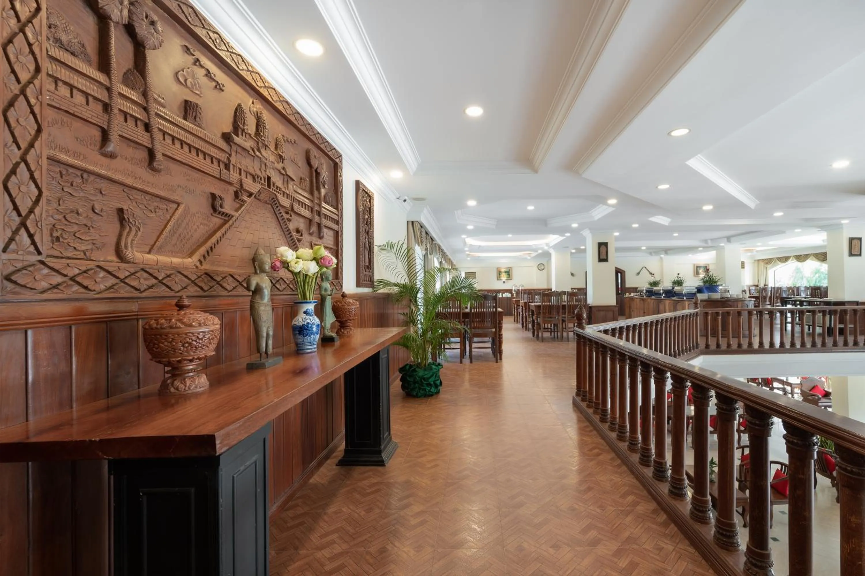 Restaurant/places to eat in Monoreach Angkor Hotel