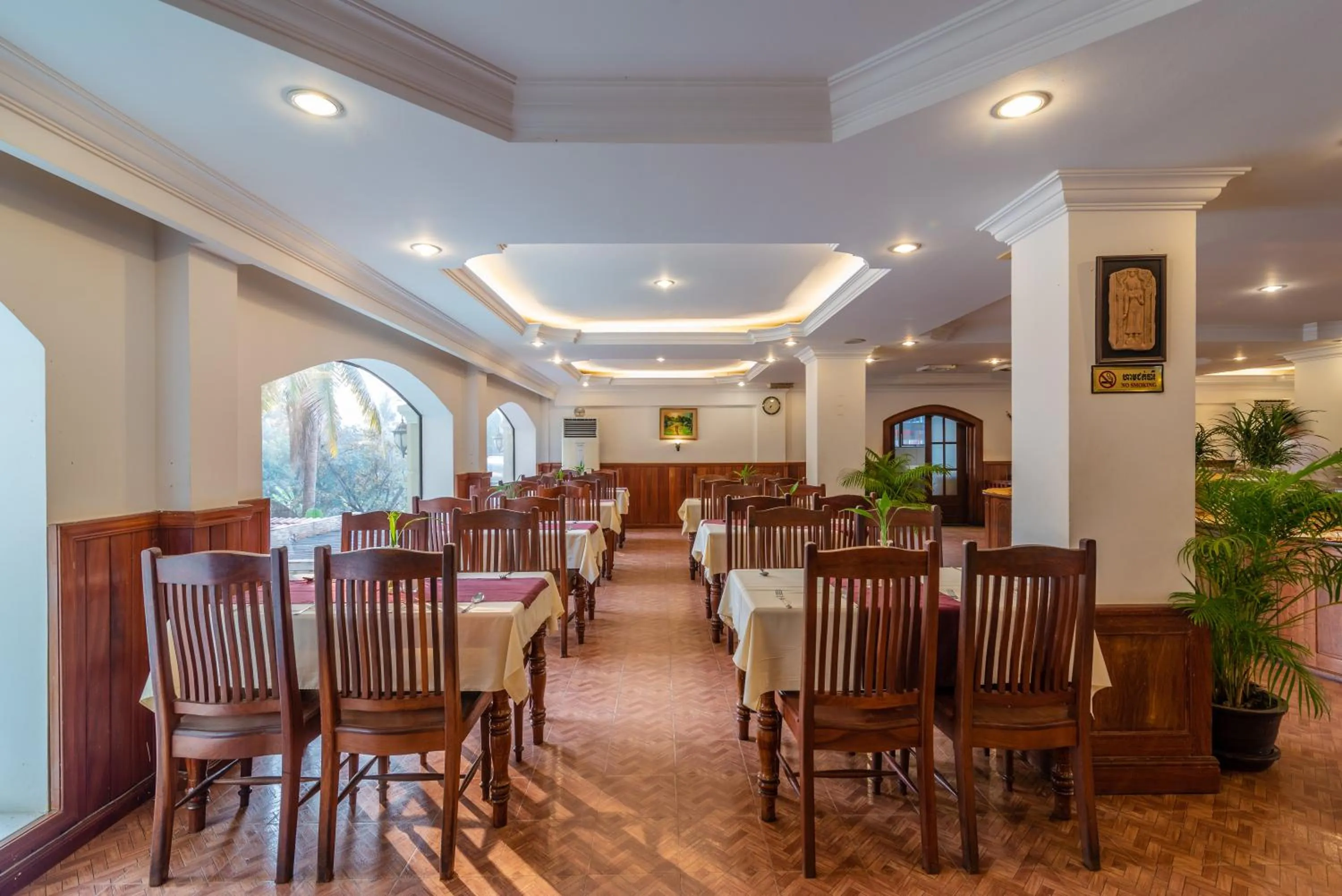 Food and drinks in Monoreach Angkor Hotel