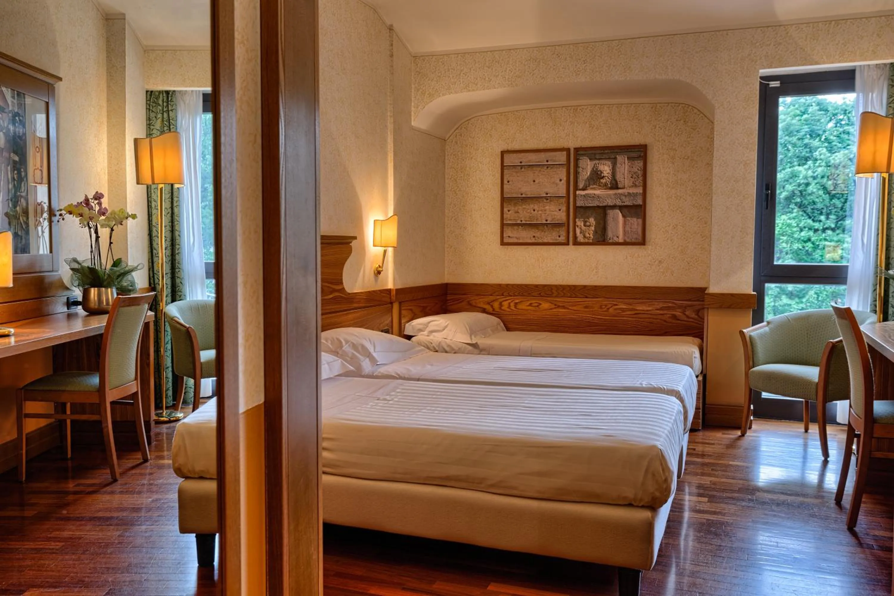 Day, Bed in BV Grand Hotel Assisi