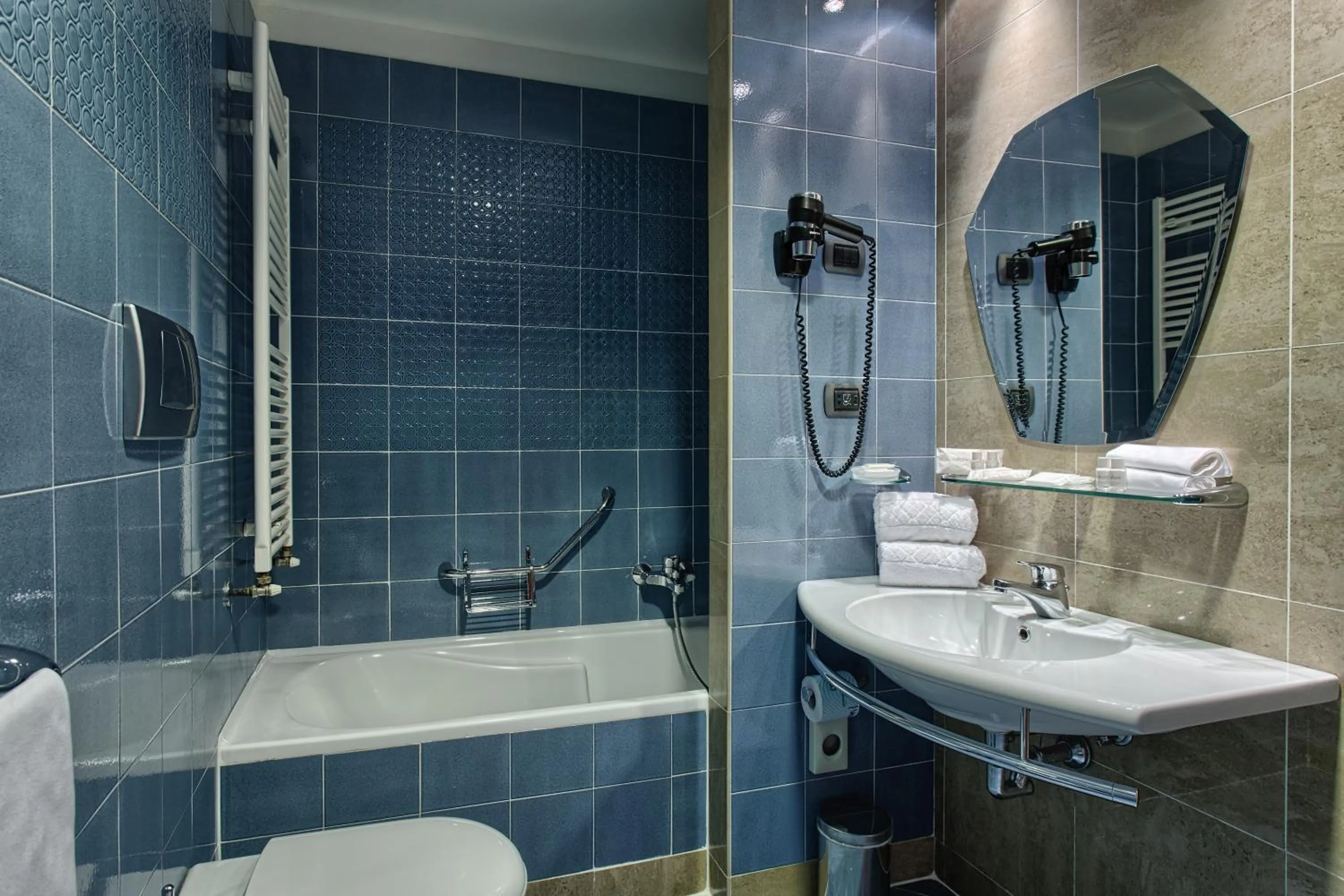 Bathroom in BV Grand Hotel Assisi