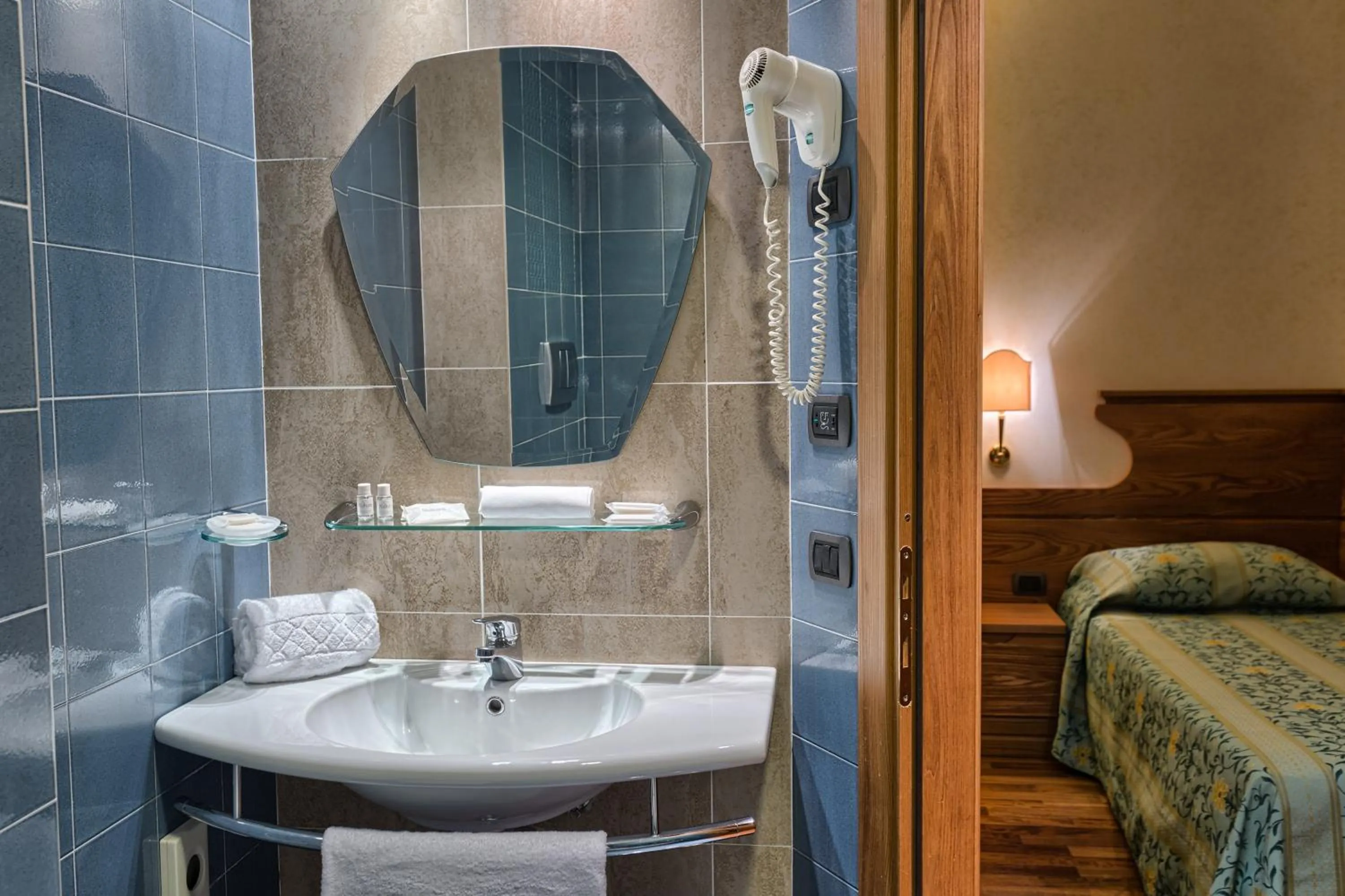 Bathroom in BV Grand Hotel Assisi