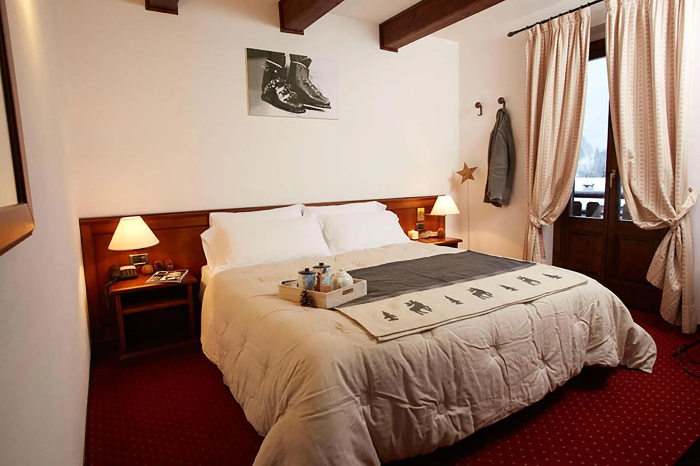 Bed in Hotel Dei Camosci