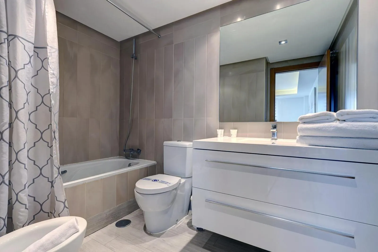 Bathroom in Aqua Apartments Vento, Marbella