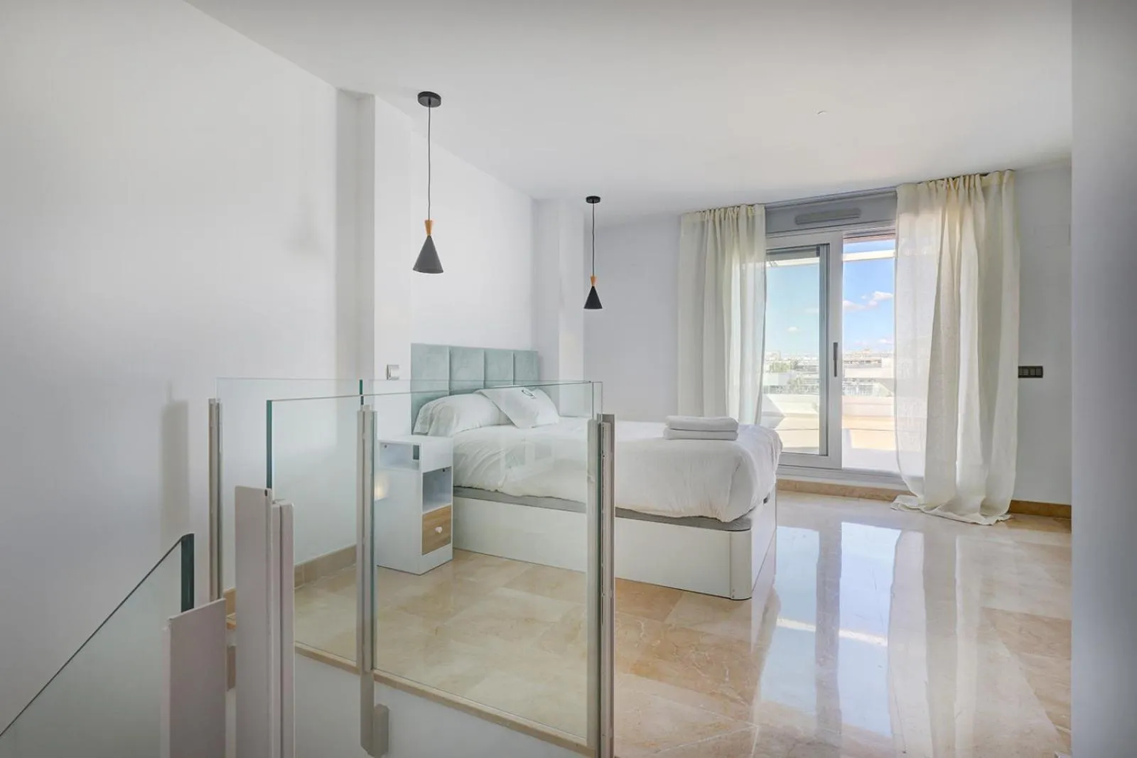 Bed in Aqua Apartments Vento, Marbella