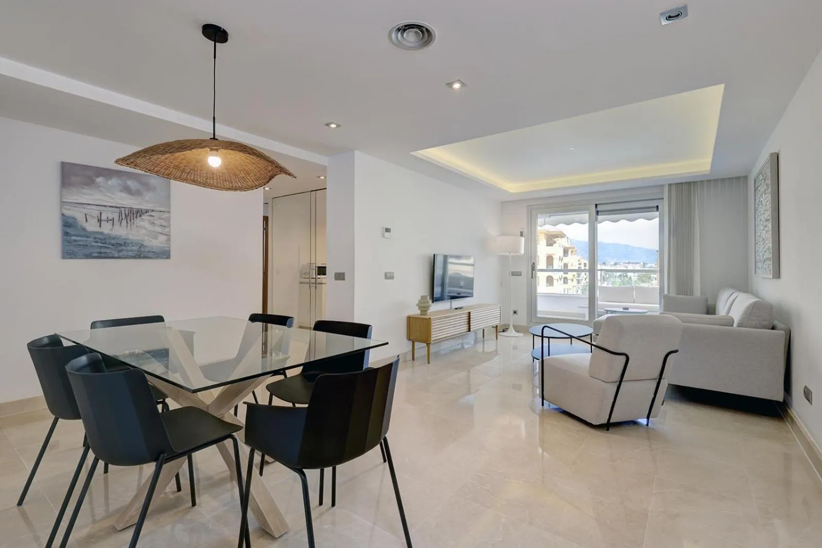 TV and multimedia in Aqua Apartments Vento, Marbella