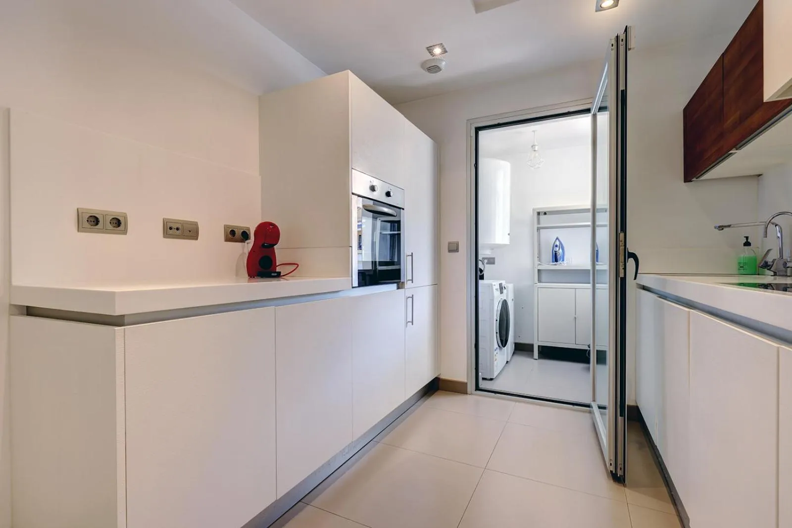Kitchen or kitchenette in Aqua Apartments Vento, Marbella