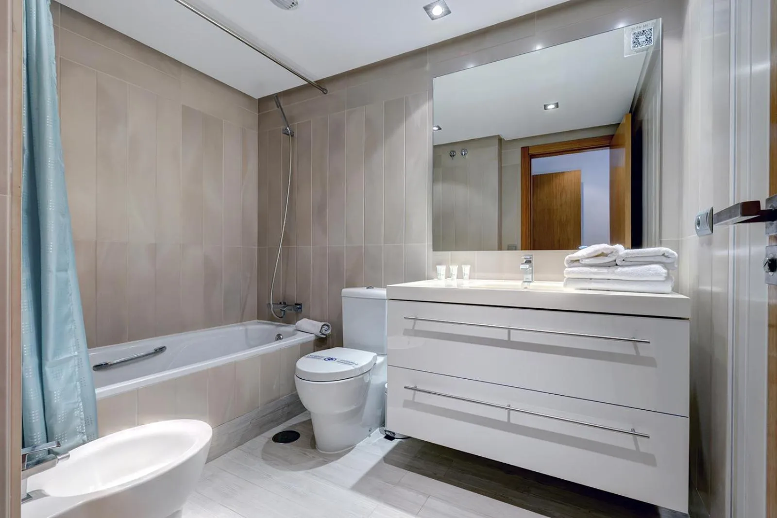 Bathroom in Aqua Apartments Vento, Marbella
