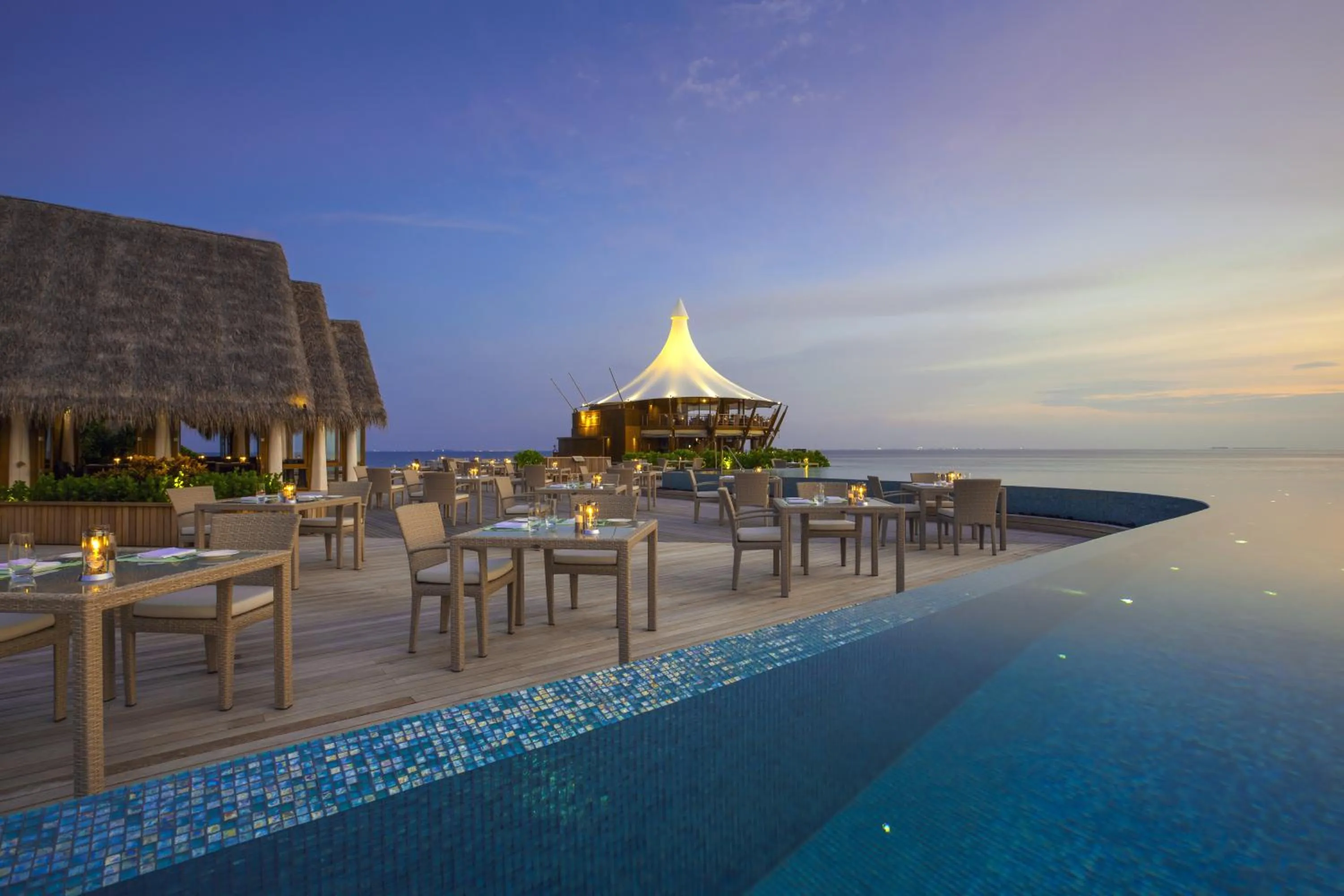 Restaurant/places to eat in Baros Maldives