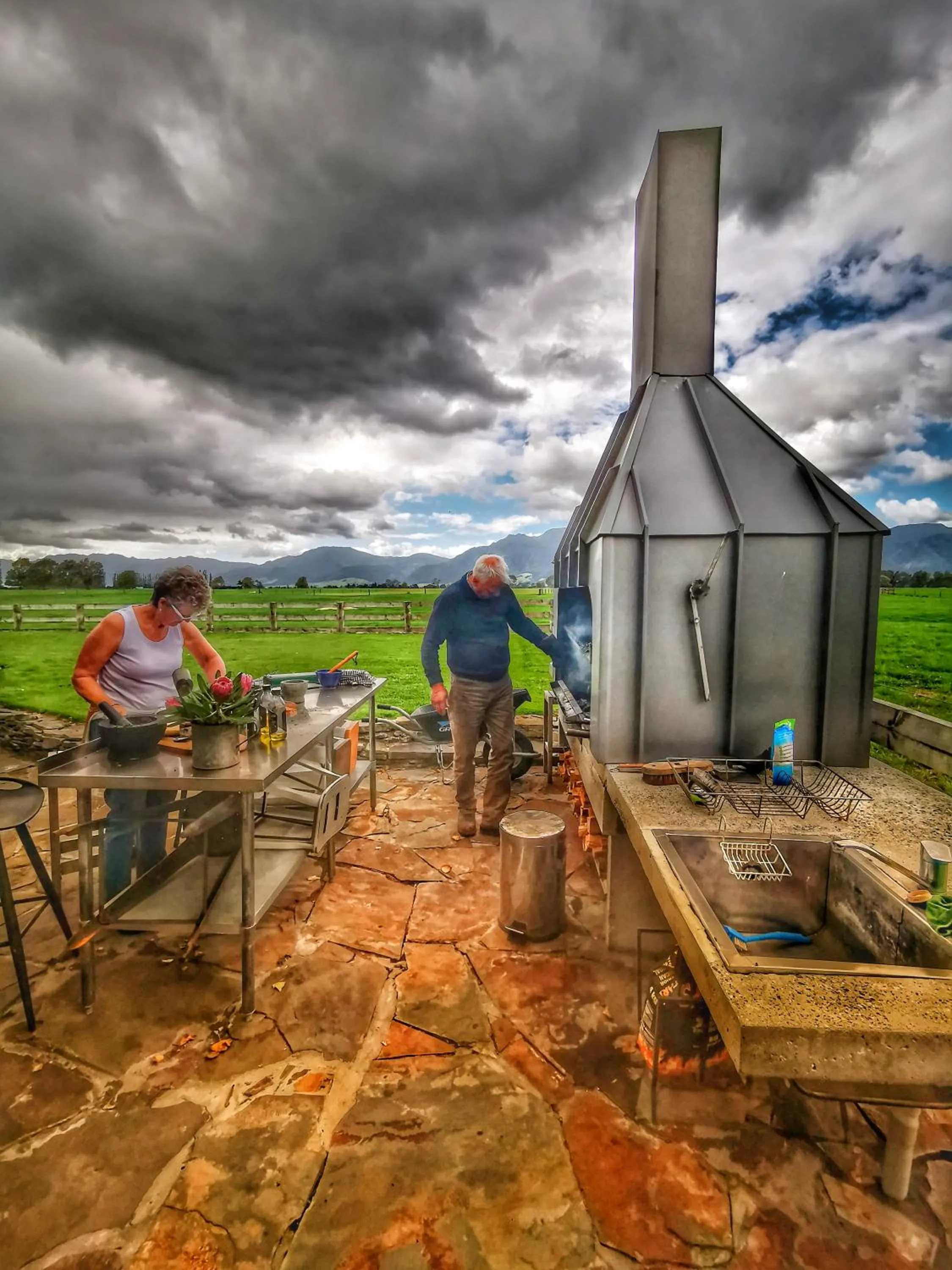 Property building in housewithnonails