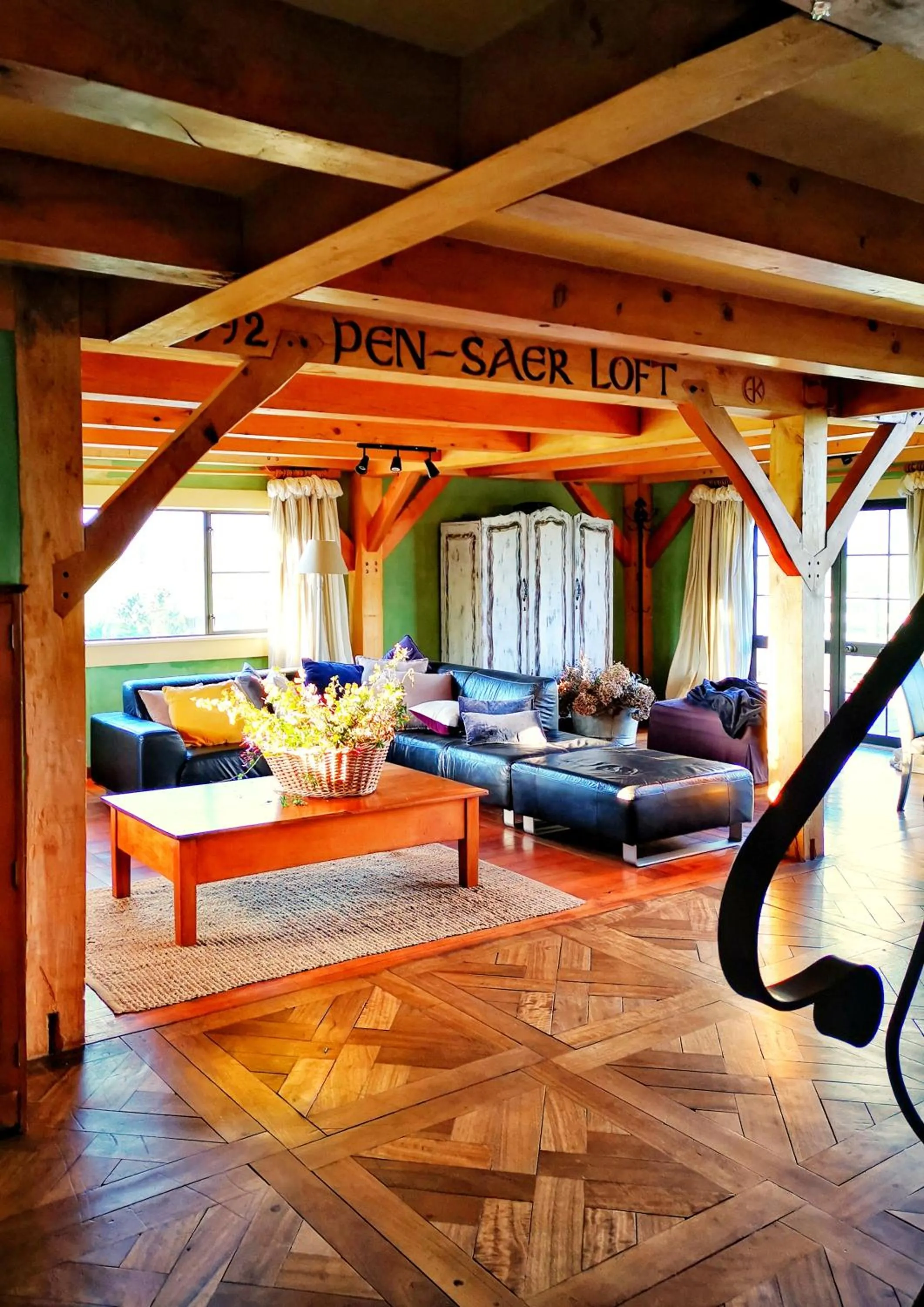 Property building in housewithnonails