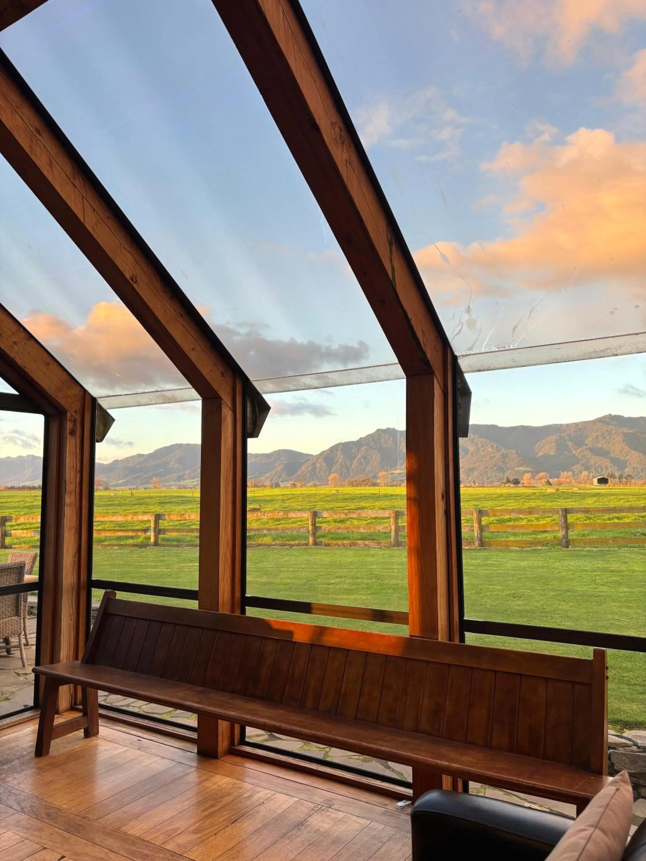 Communal lounge/ TV room in housewithnonails