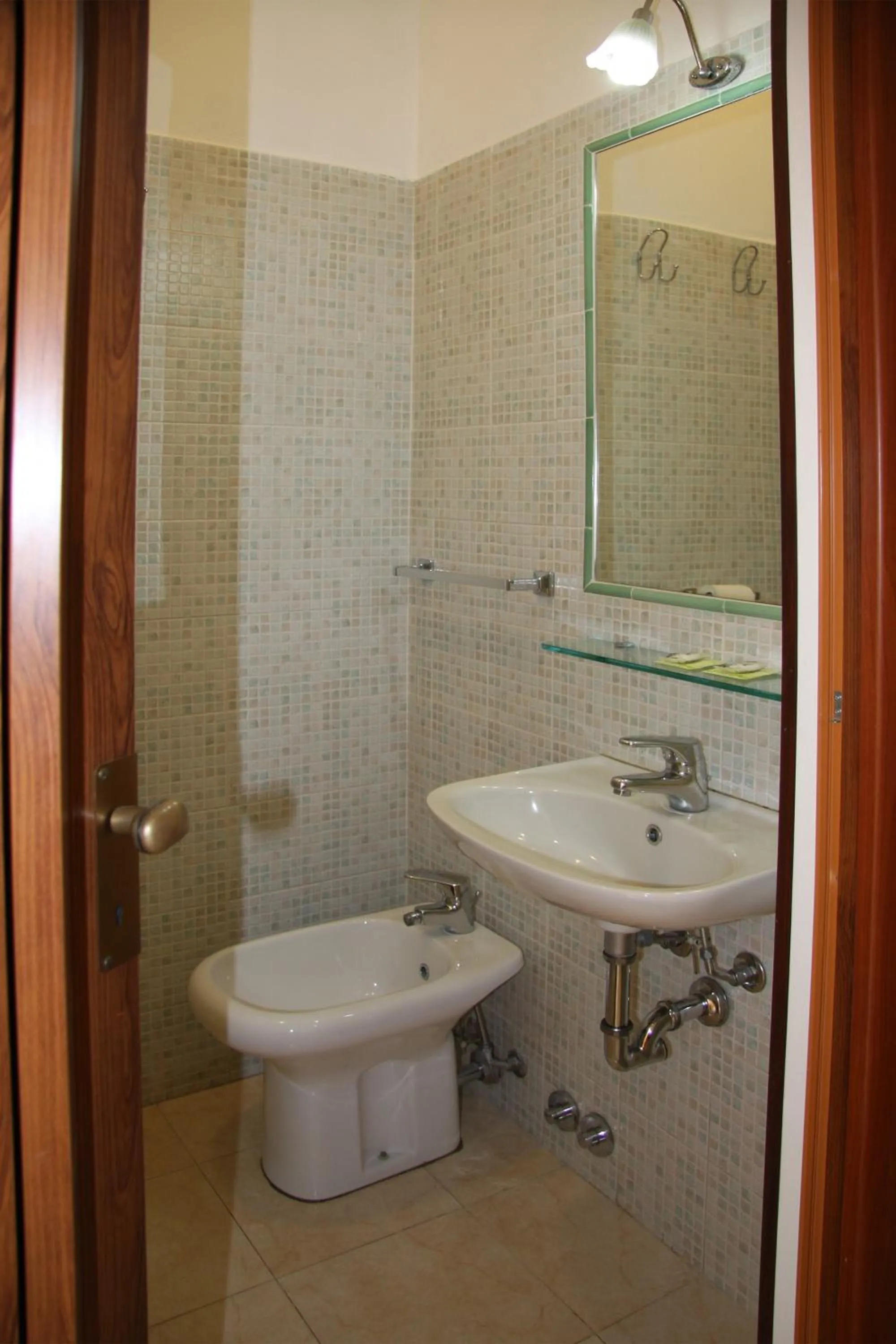 Bathroom in Hotel Adelchi