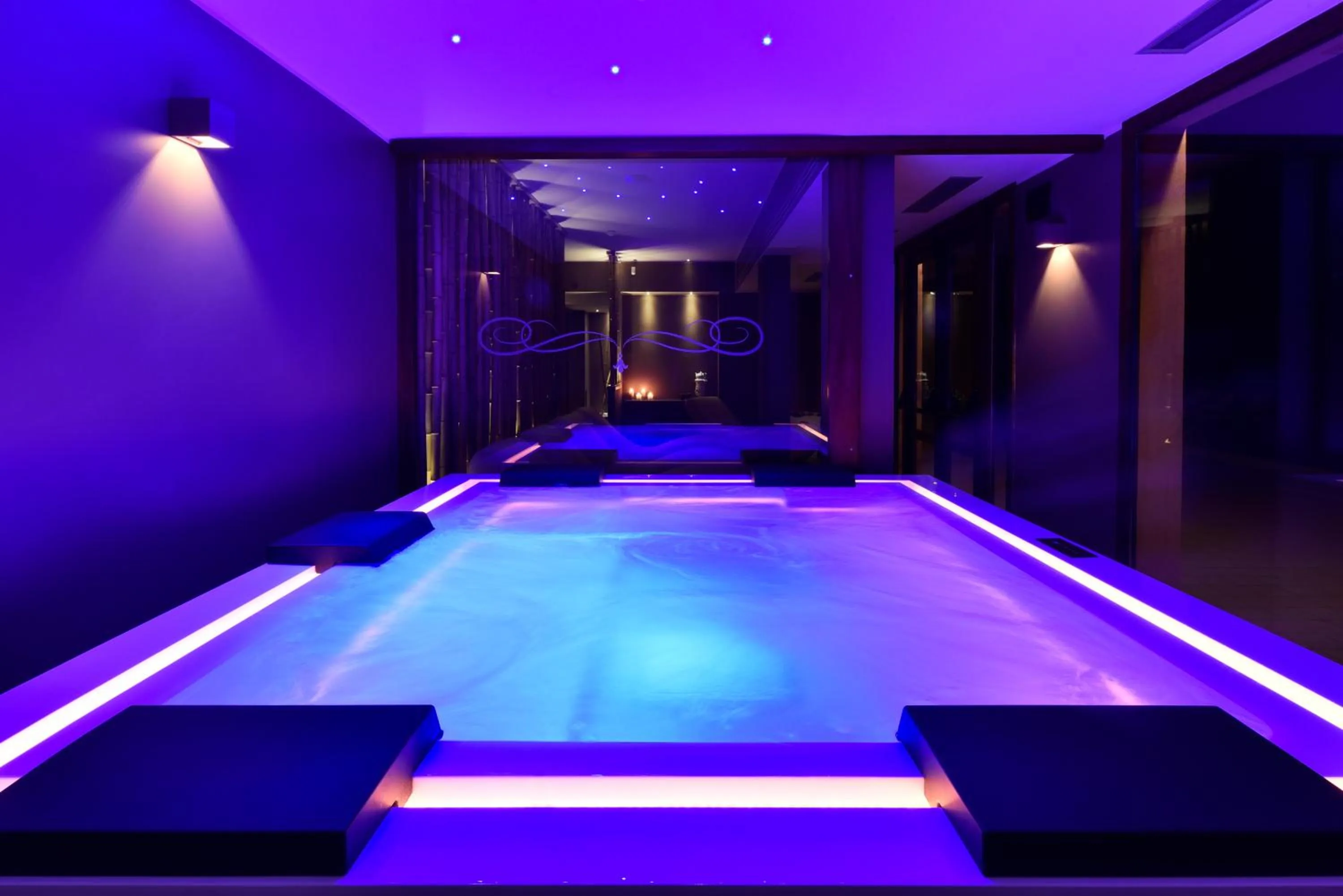 Hot Tub in Hotel Parco Degli Aromi Resort & SPA