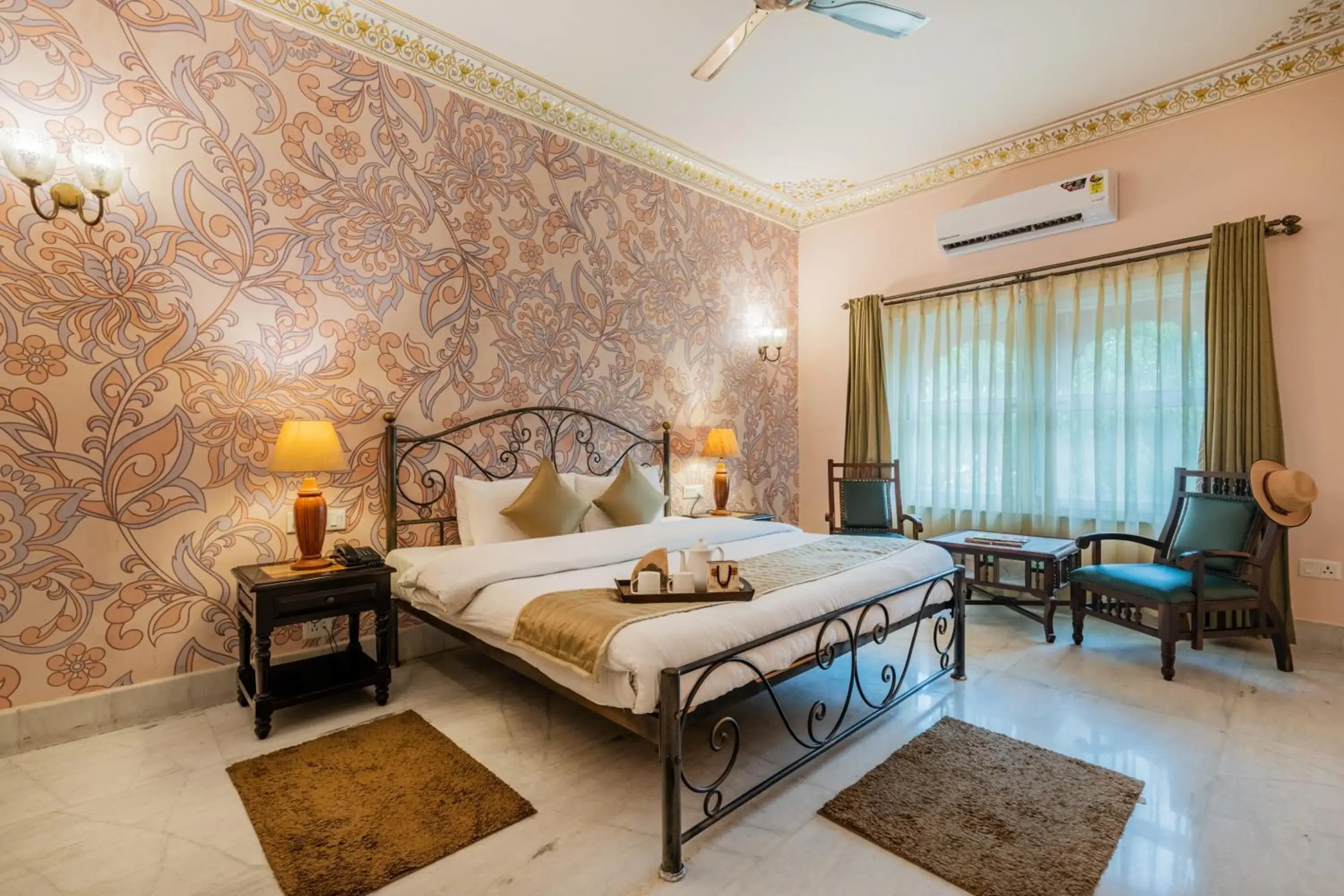 Junior Suite - Complimentary Pick up from Airport Or Train Station in Suryaa Villa - A Boutique Heritage Hotel Junior Suite - Complimentary Pick up from Airport Or Train Station in Suryaa Villa - A Boutique Heritage Hotel