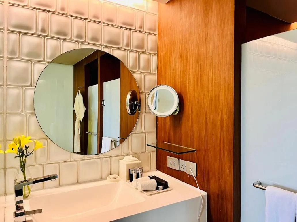 Shower in The Park Hyderabad, Banjara Hills near Hussain Sagar Lake