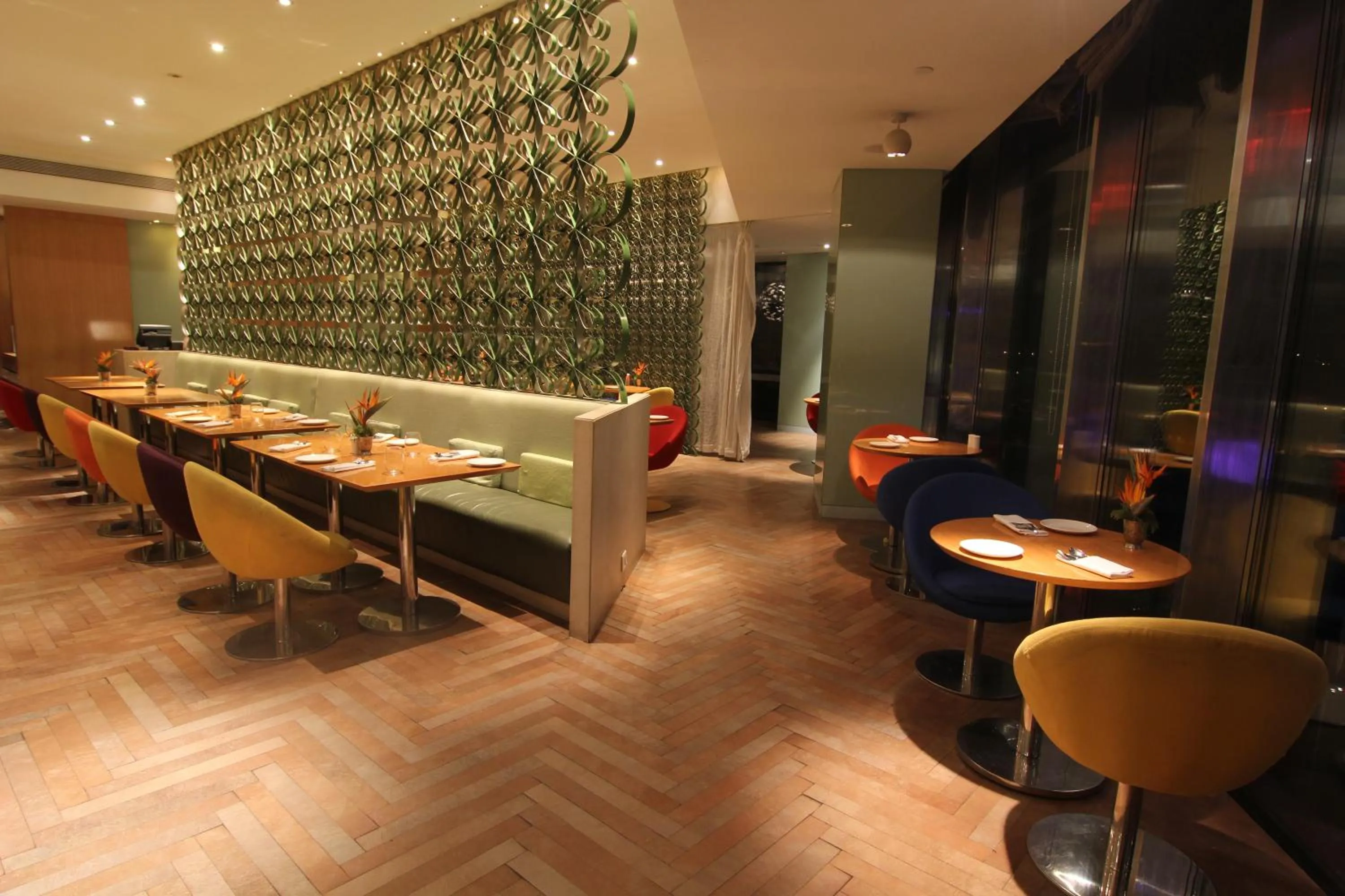 Restaurant/places to eat in The Park Hyderabad, Banjara Hills near Hussain Sagar Lake