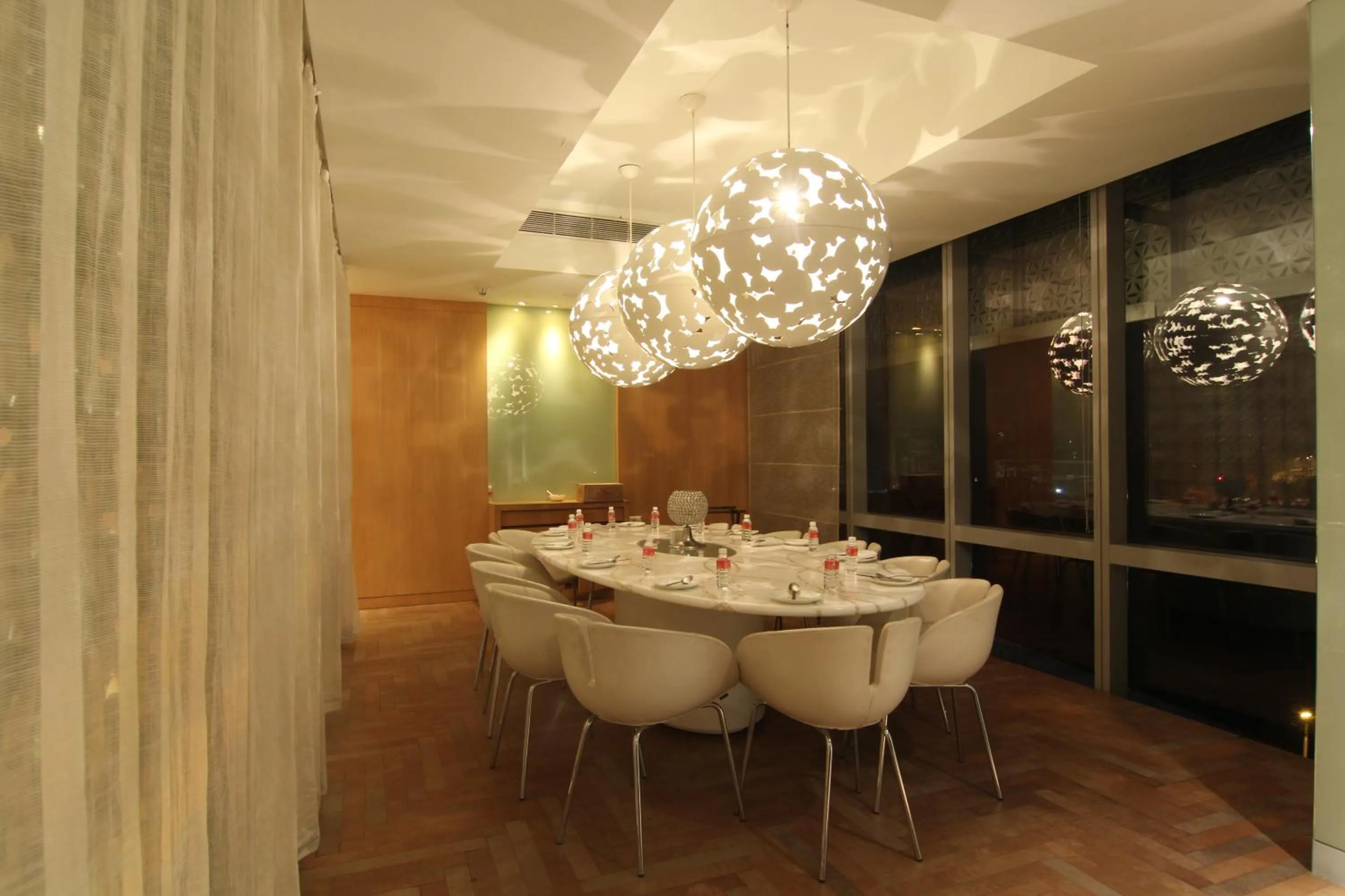 Restaurant/places to eat in The Park Hyderabad, Banjara Hills near Hussain Sagar Lake