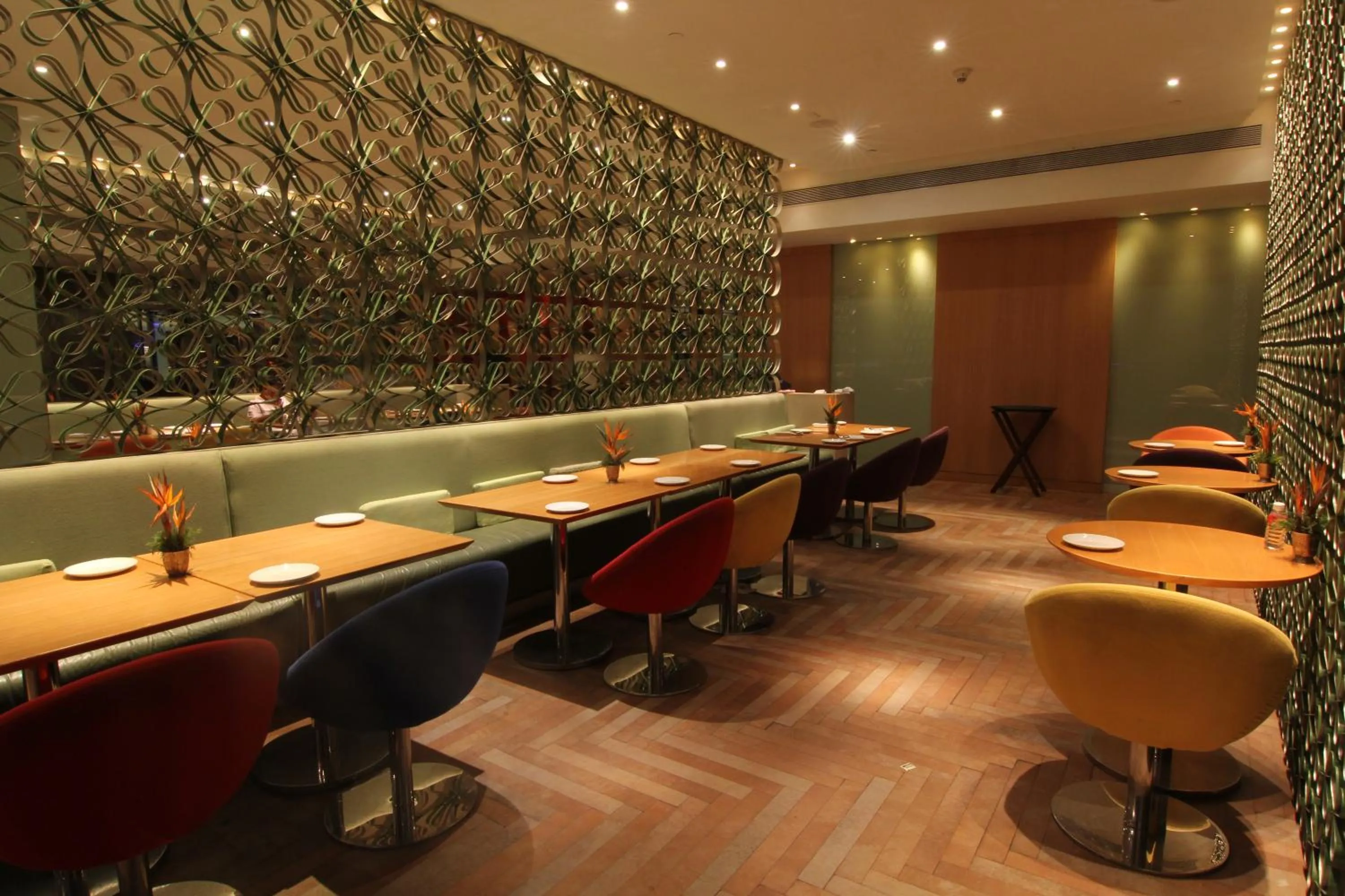 Restaurant/places to eat in The Park Hyderabad, Banjara Hills near Hussain Sagar Lake