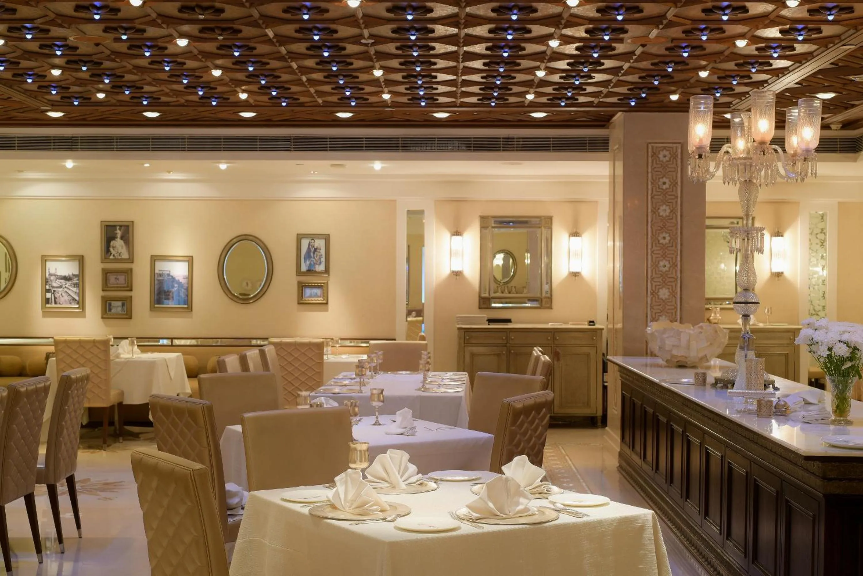 Restaurant/places to eat in The Park Hyderabad, Banjara Hills near Hussain Sagar Lake