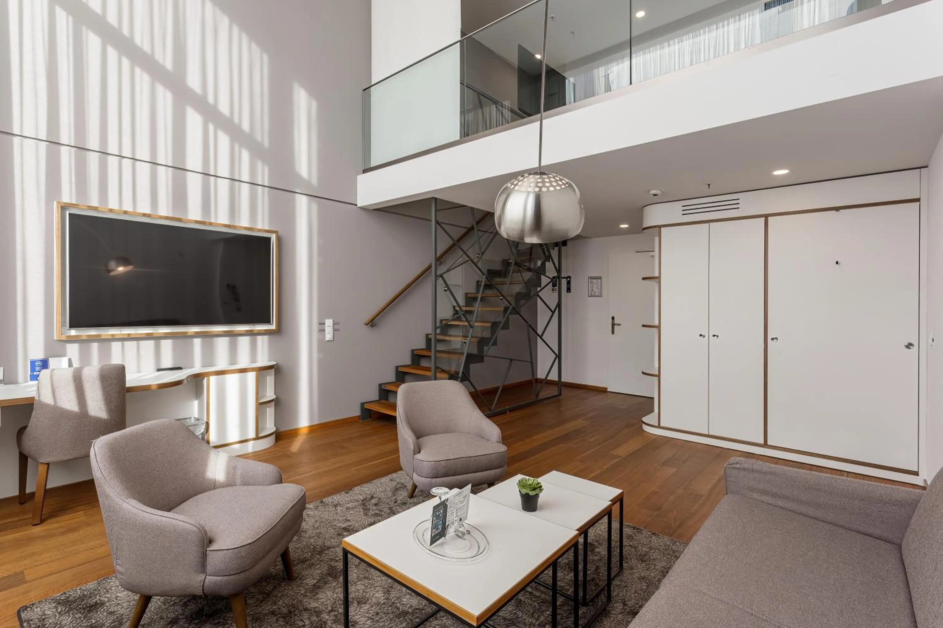 Photo of the whole room in Hotel MOA Berlin