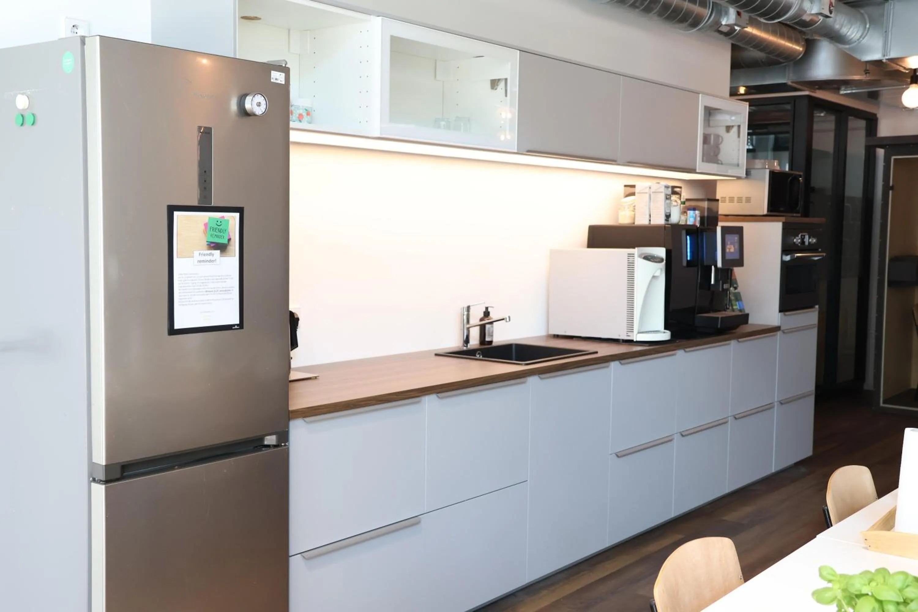 Kitchen or kitchenette in Mercure Hotel MOA Berlin