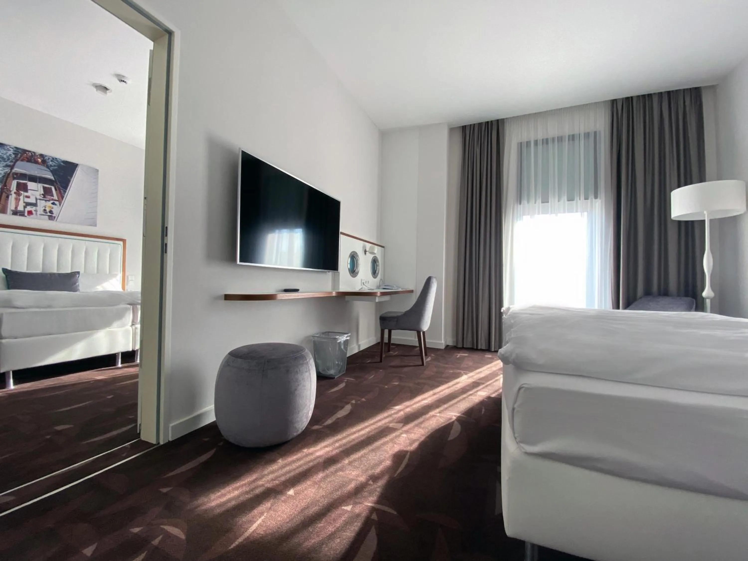 Photo of the whole room, Bed in Mercure Hotel MOA Berlin