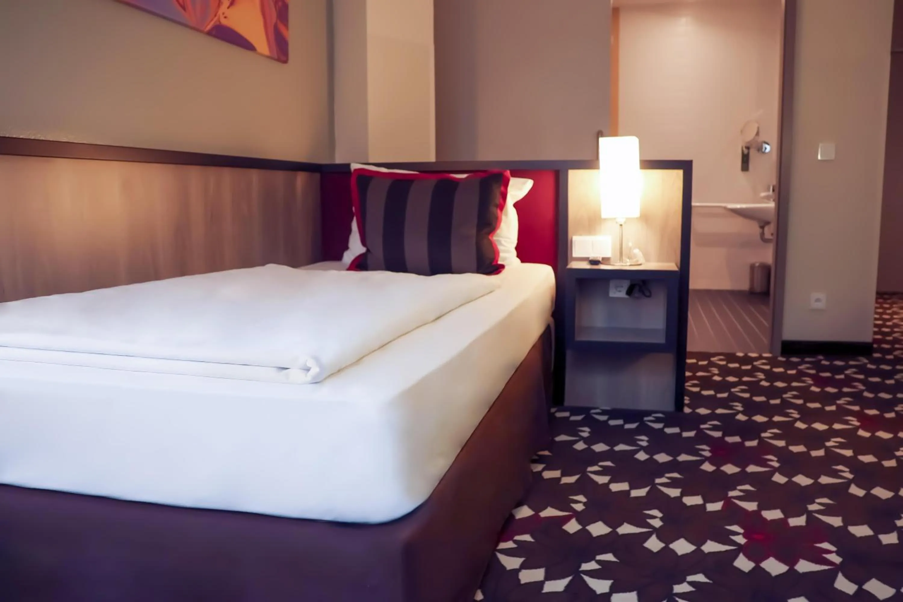 Photo of the whole room, Bed in Mercure Hotel MOA Berlin