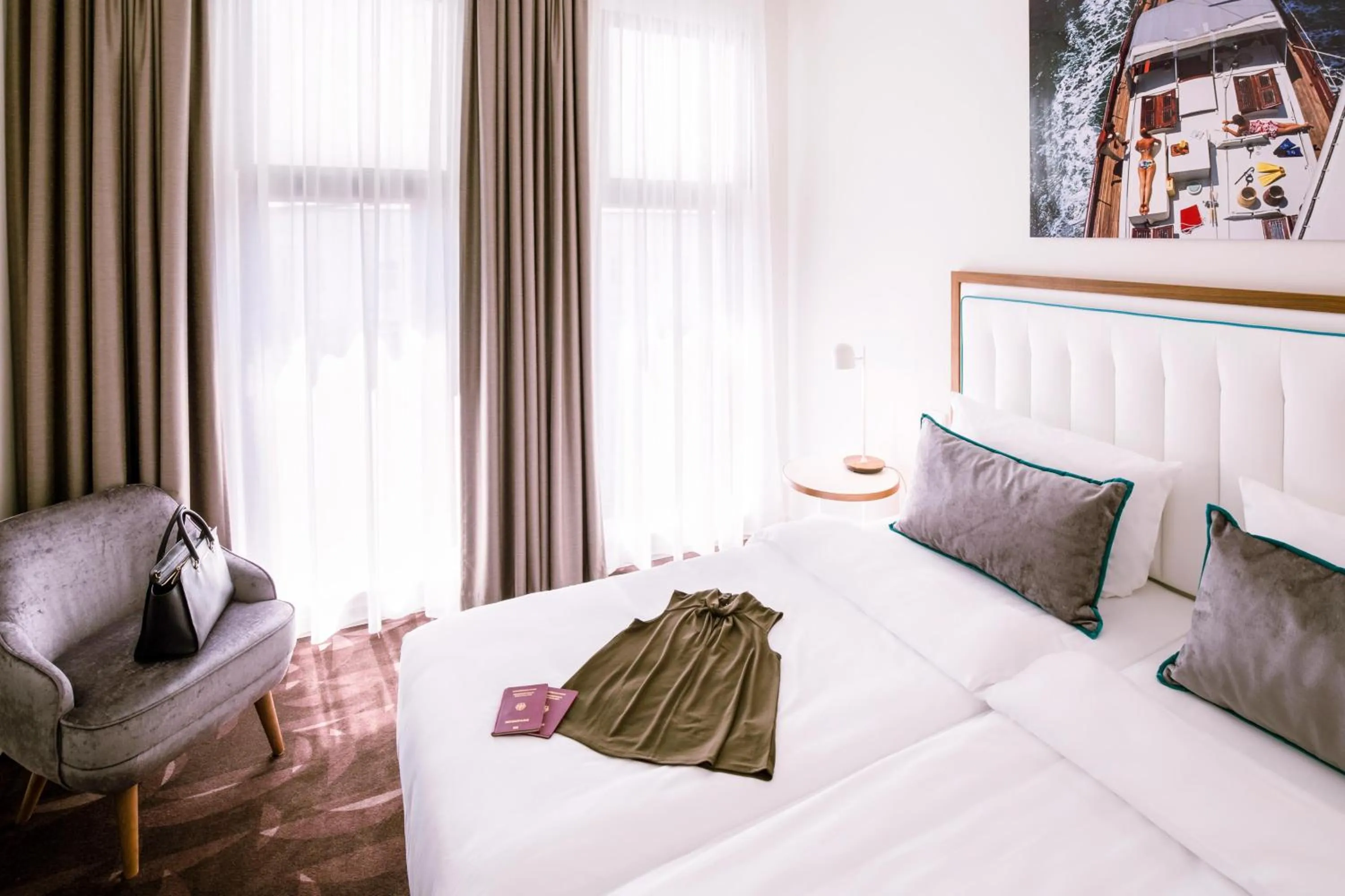 Photo of the whole room, Bed in Mercure Hotel MOA Berlin