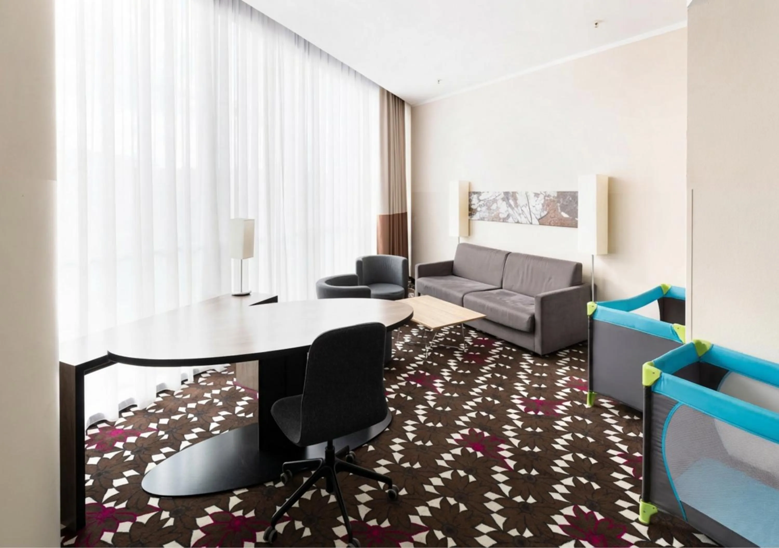 Photo of the whole room in Hotel MOA Berlin