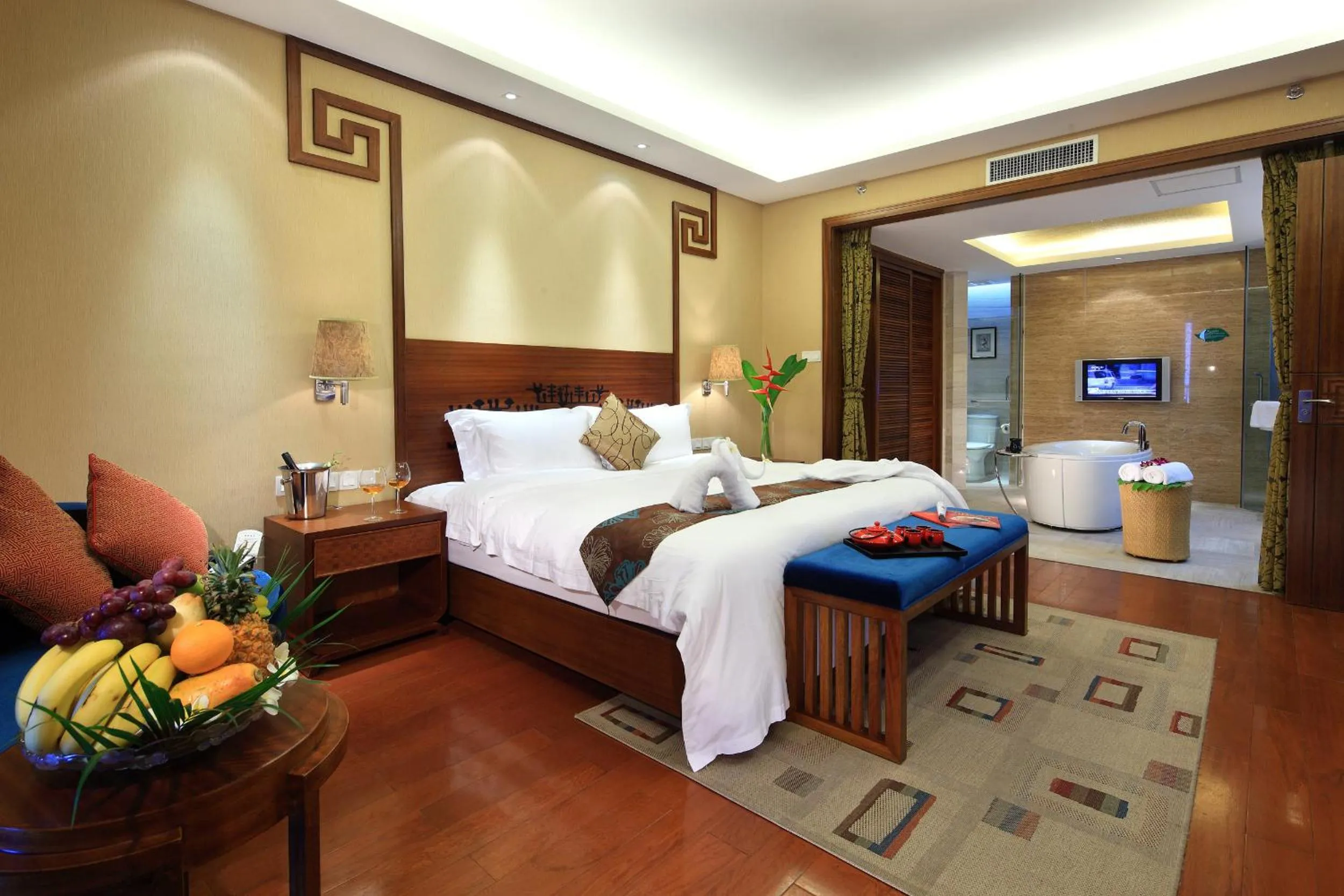 Bedroom in Luhuitou State Guesthouse & Resort