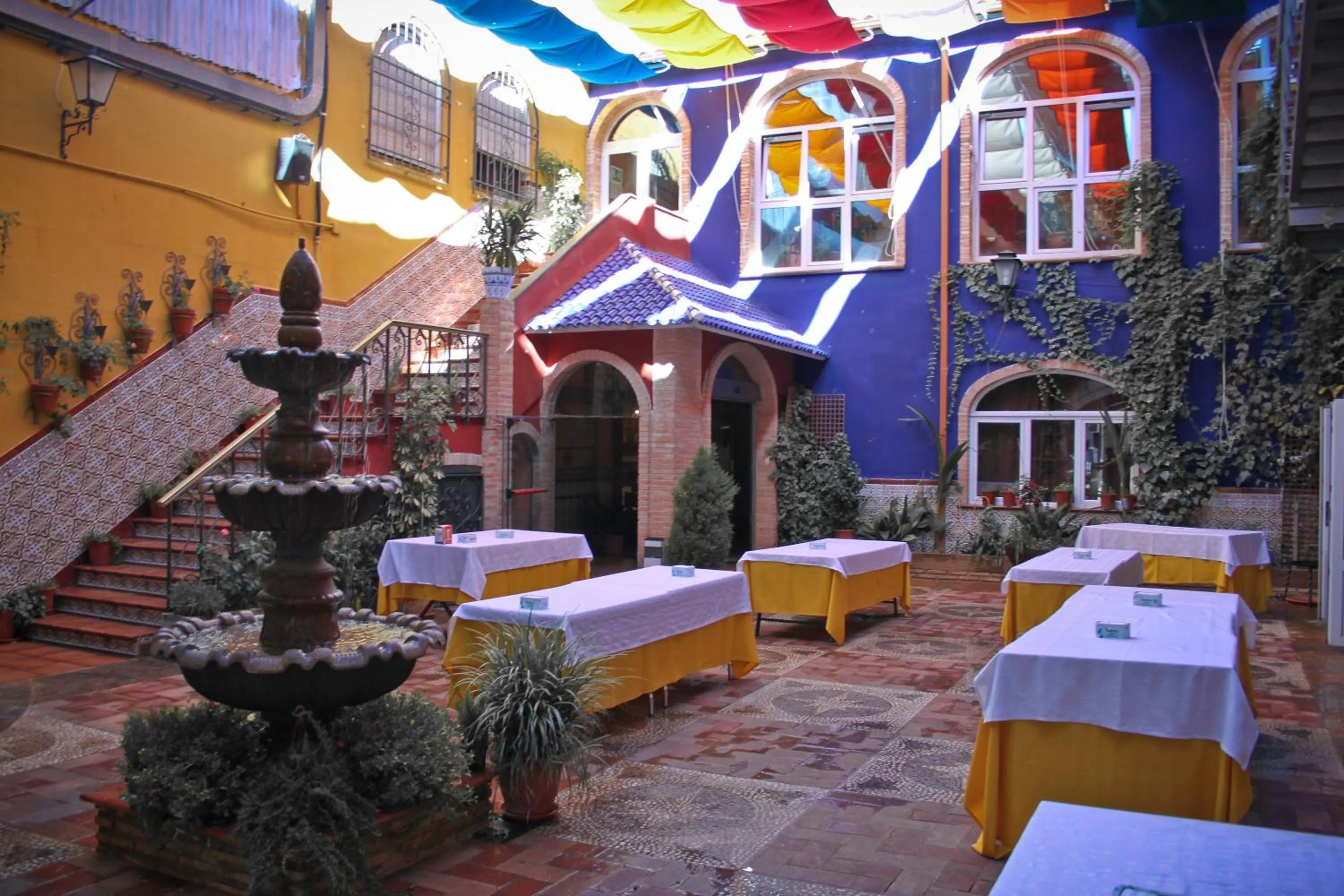 Patio in Hotel Plaza Manjón