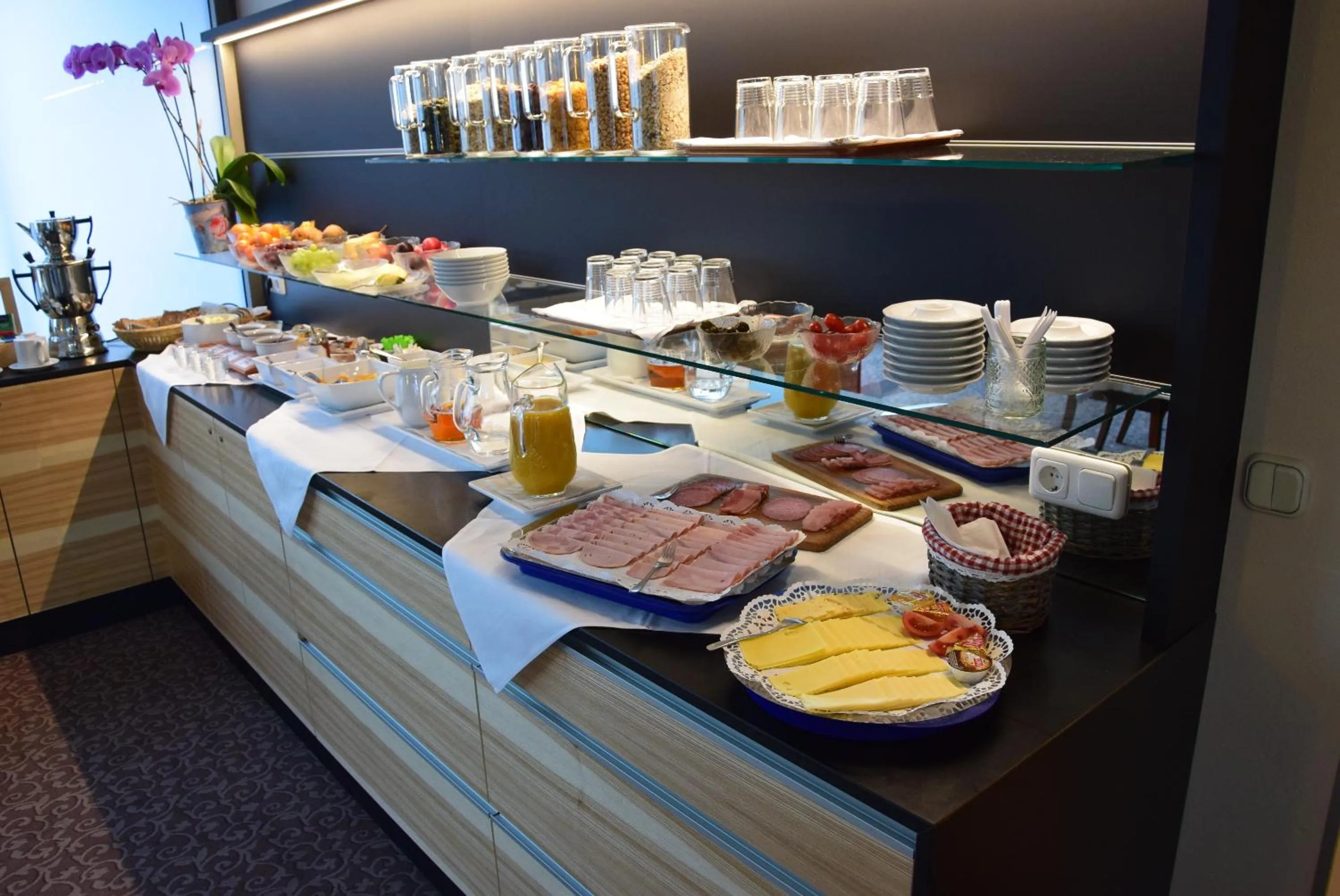 Food and drinks in Hotel Lutter