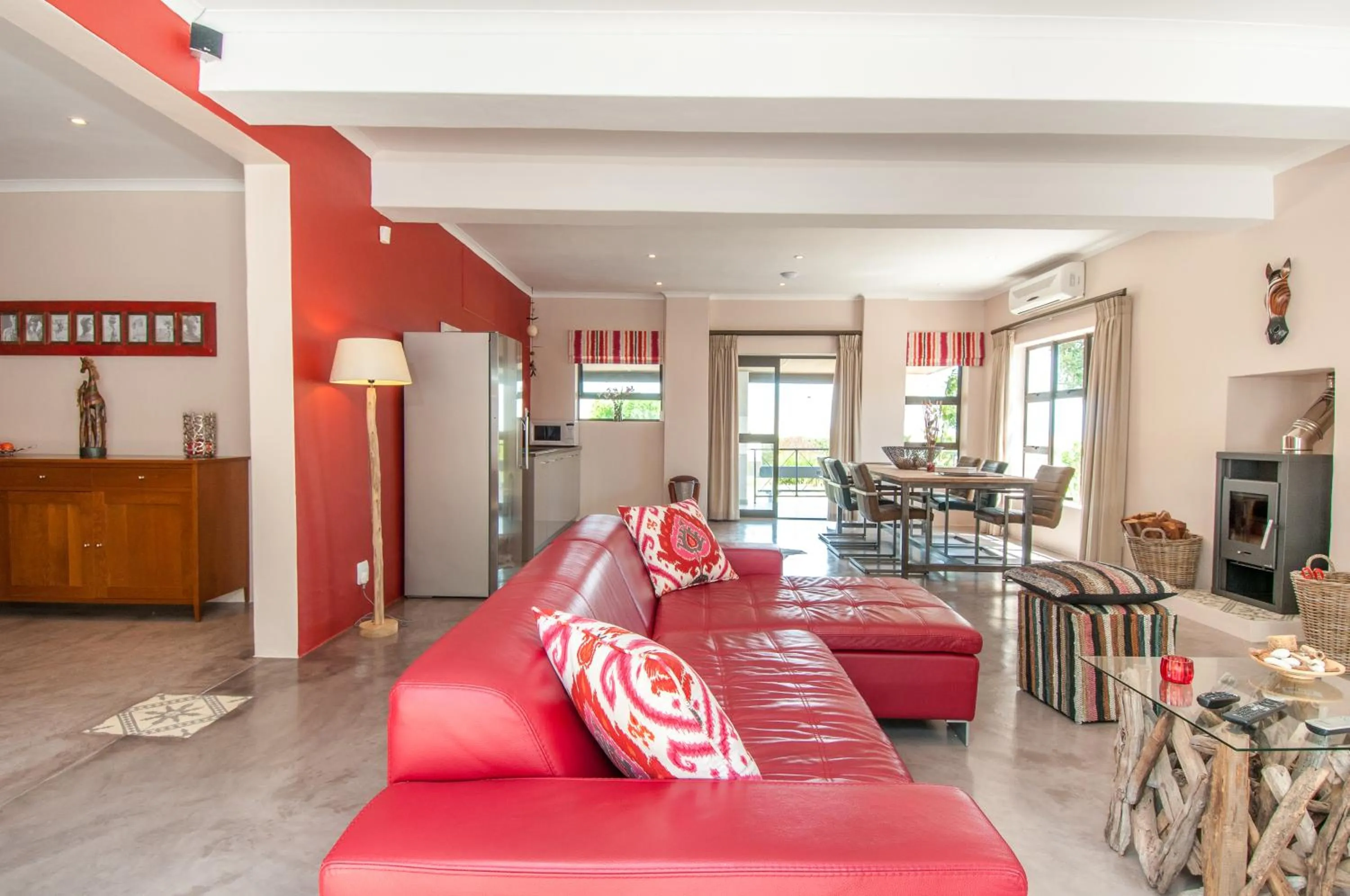 Lounge or bar in Wind-Rose Guest House