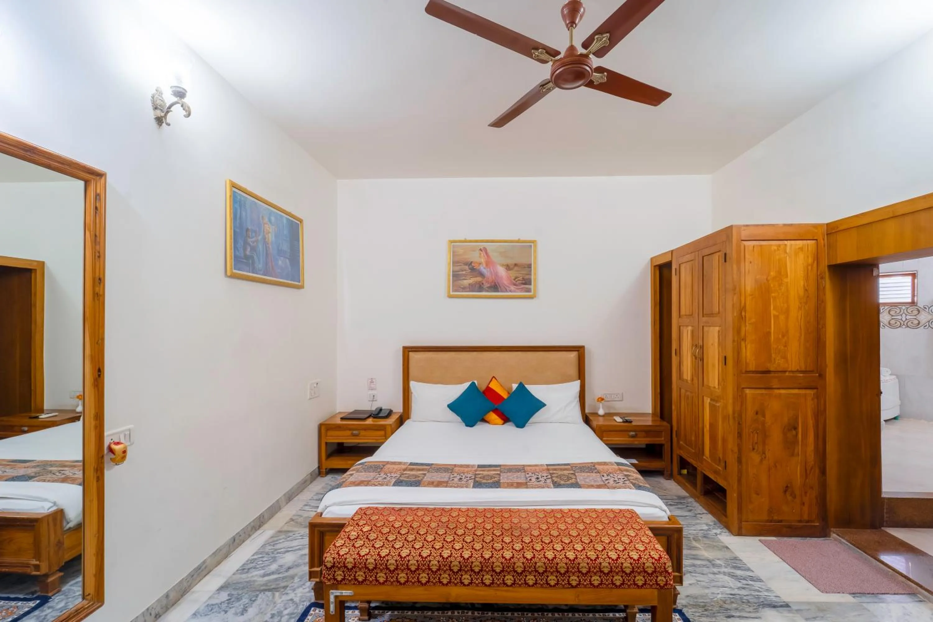 Bedroom, Bed in Hotel Chandrawati Palace