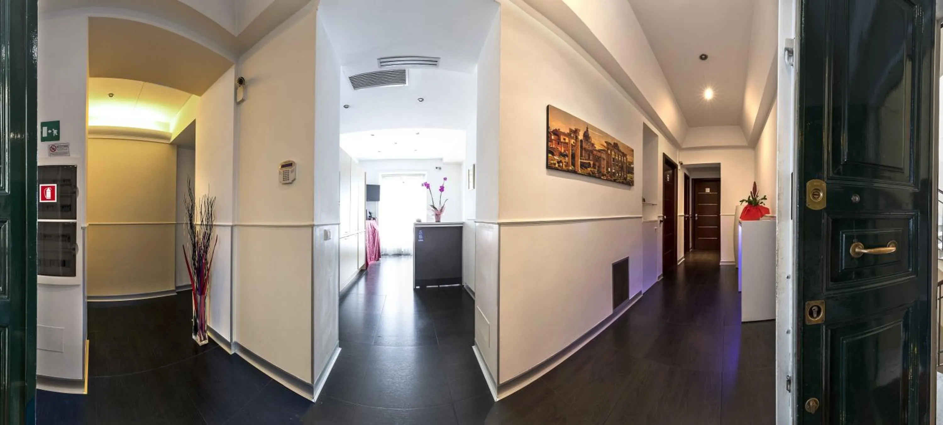 Lobby or reception in Imperial Suite Guest House