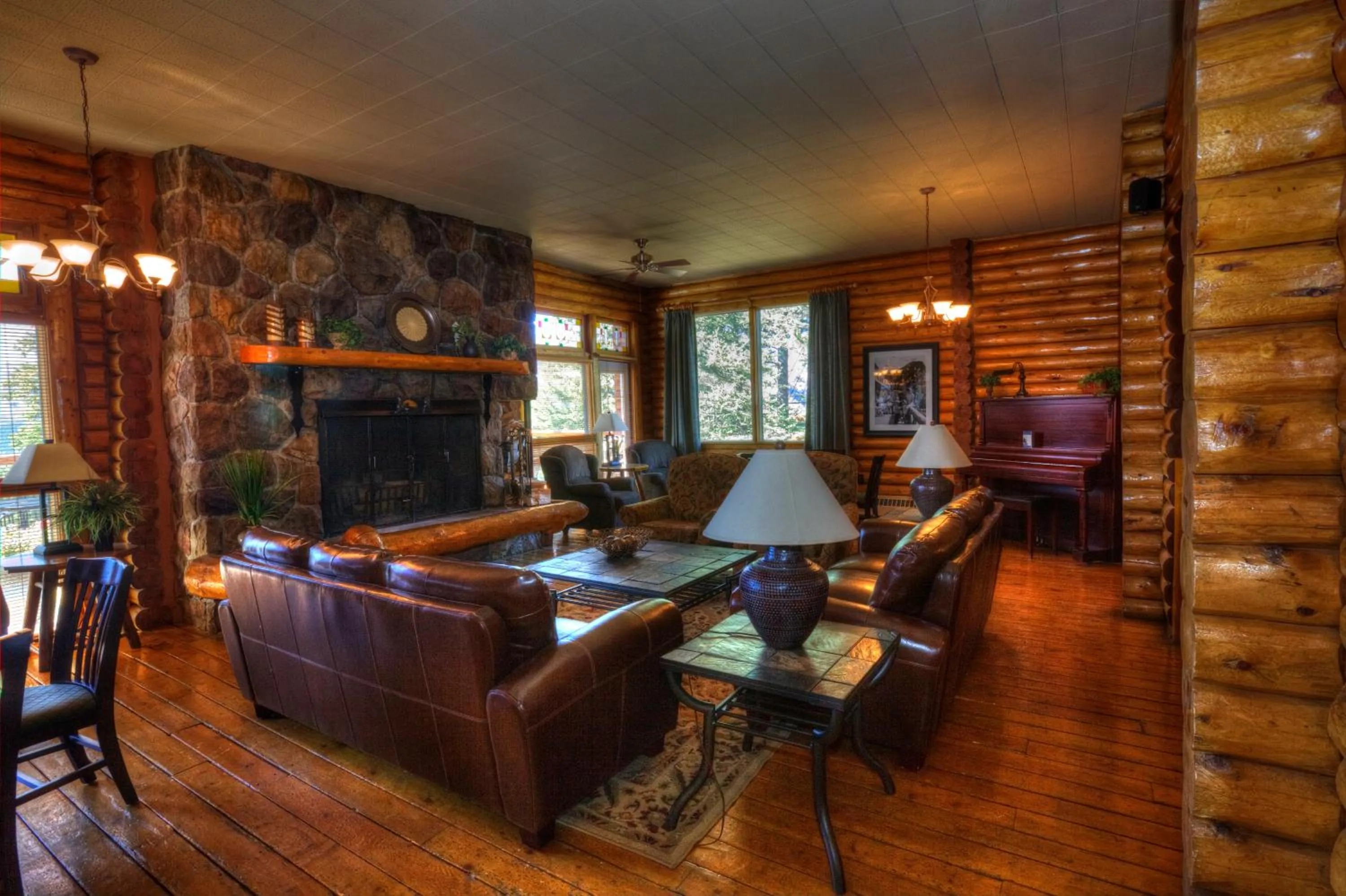 Lobby or reception in Overlander Mountain Lodge