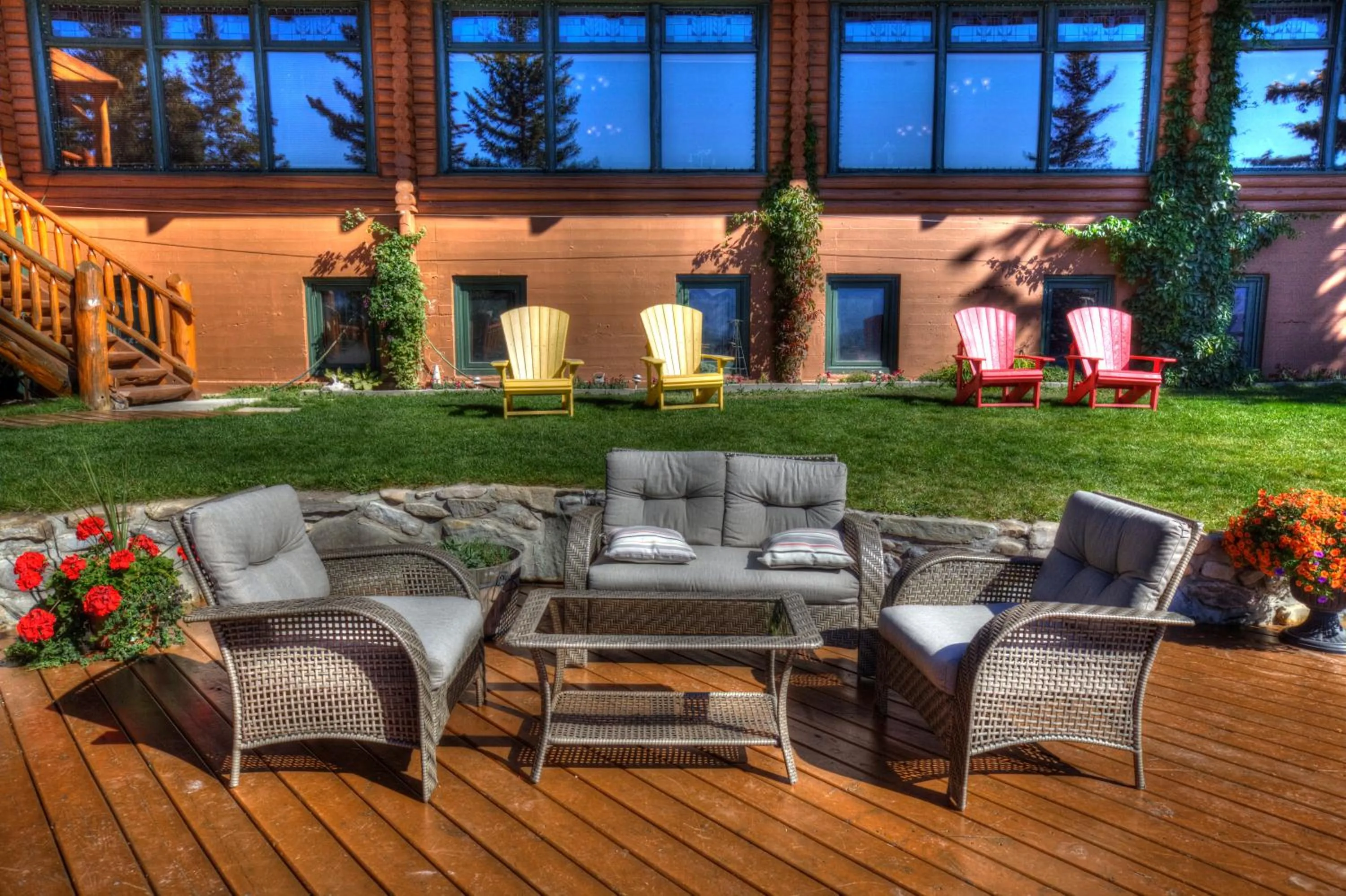 Patio in Overlander Mountain Lodge