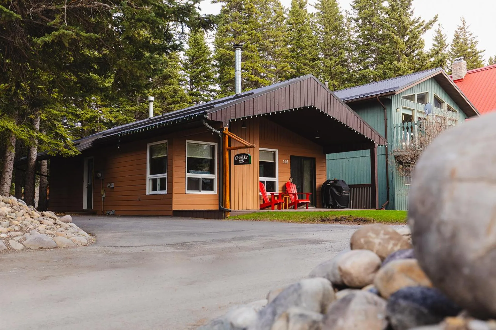 Property building in Overlander Mountain Lodge