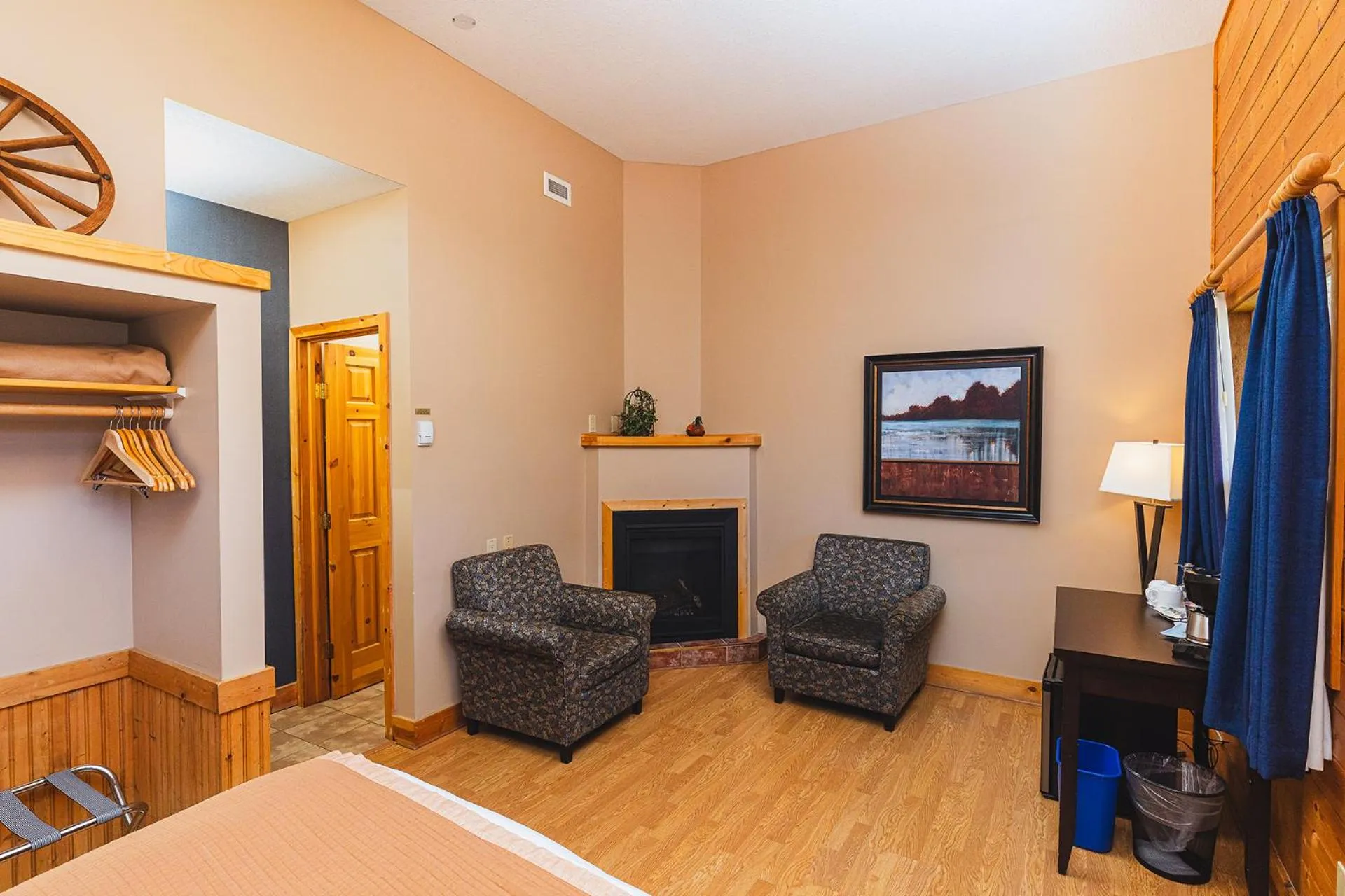 Seating area in Overlander Mountain Lodge