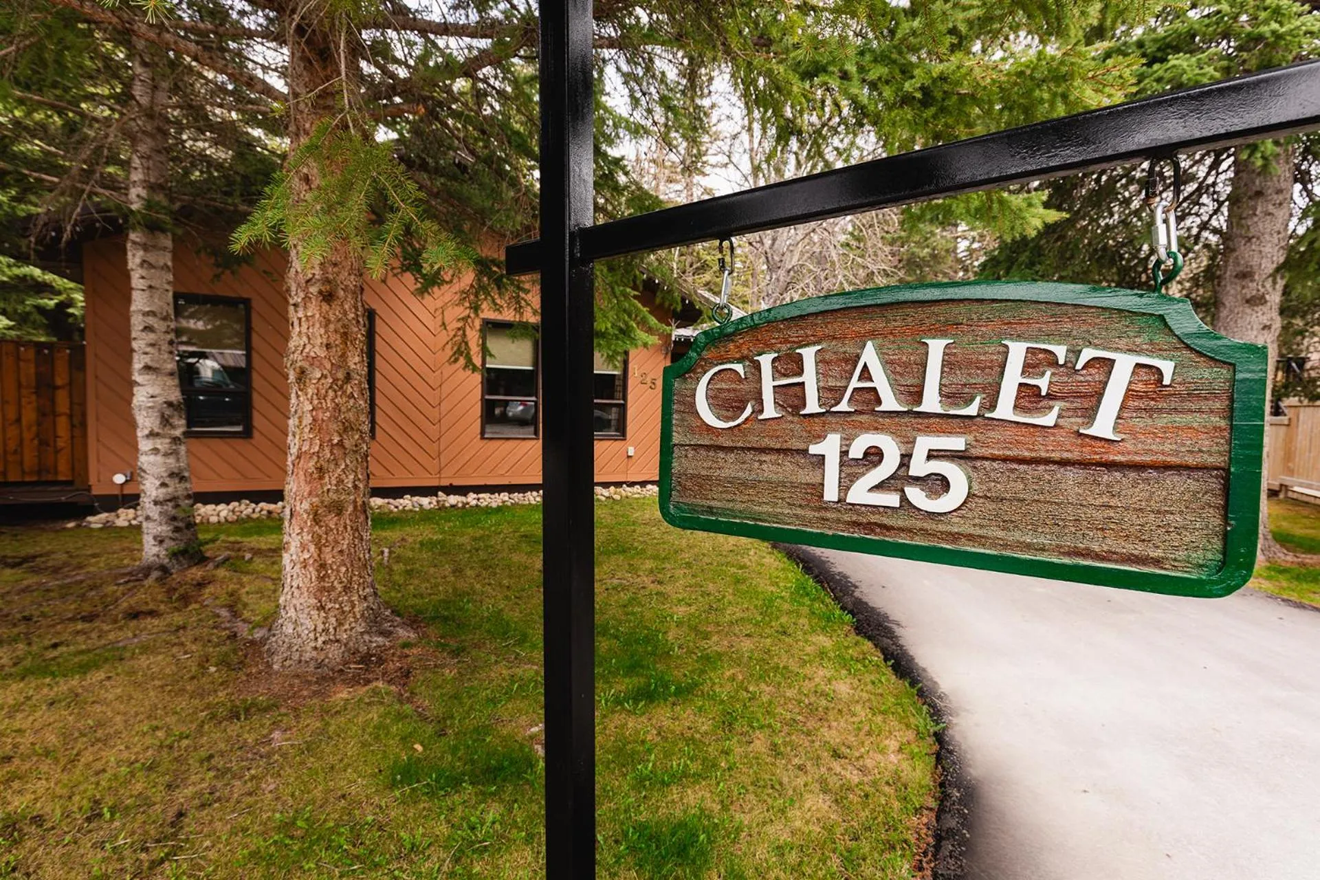 Property building in Overlander Mountain Lodge