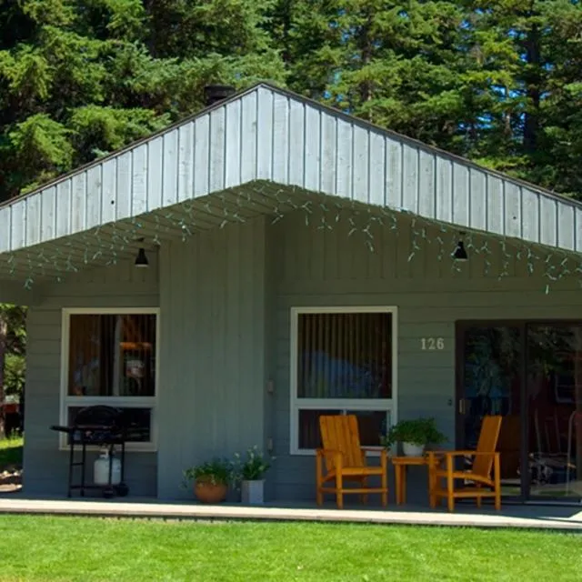 Property building in Overlander Mountain Lodge