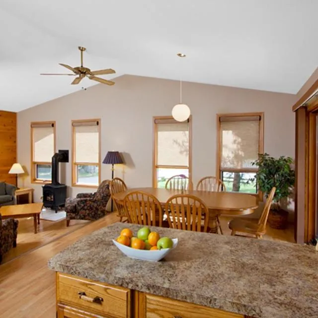 Seating area in Overlander Mountain Lodge