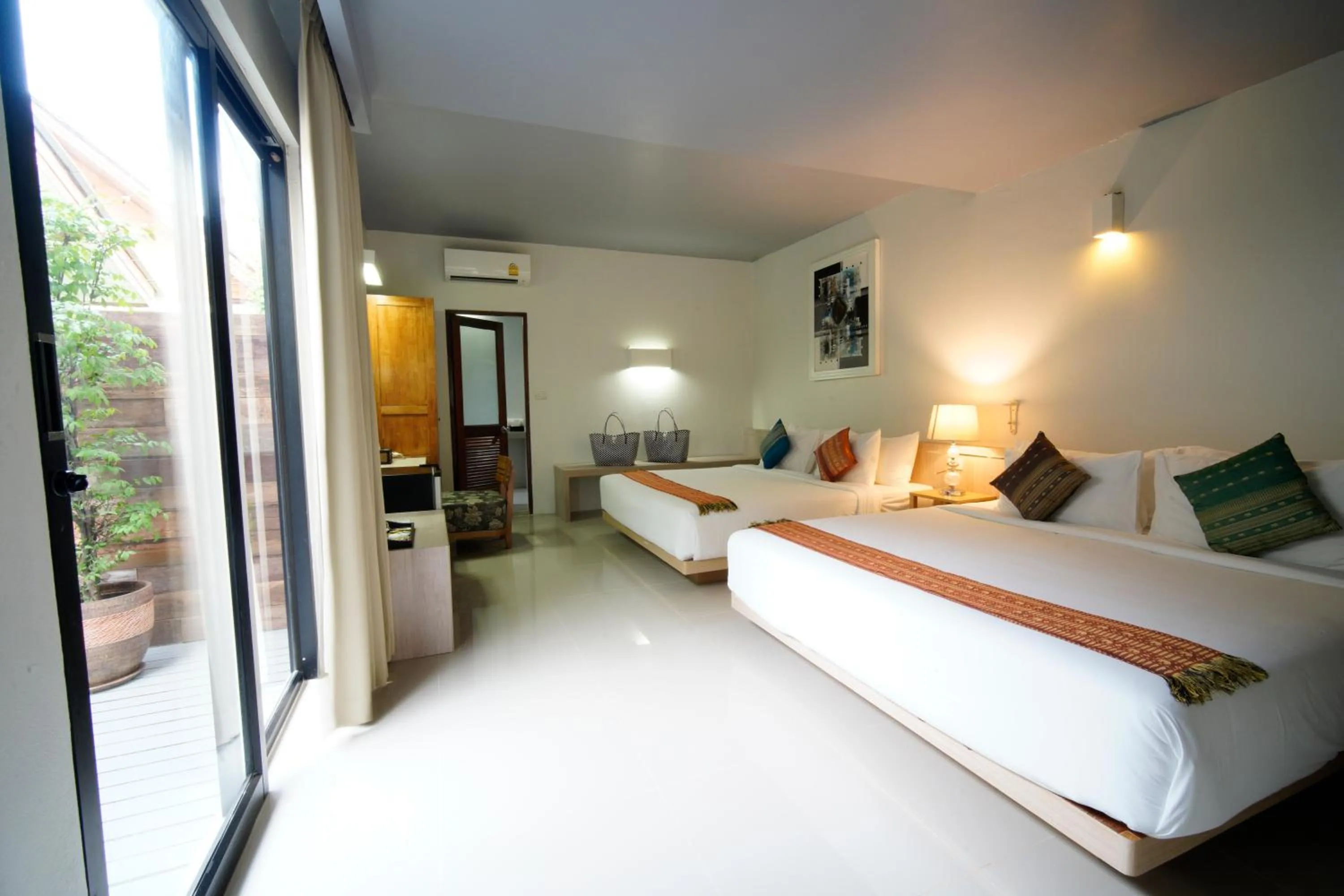 Bed in Villa Cha-Cha Salad Beach Koh Phangan