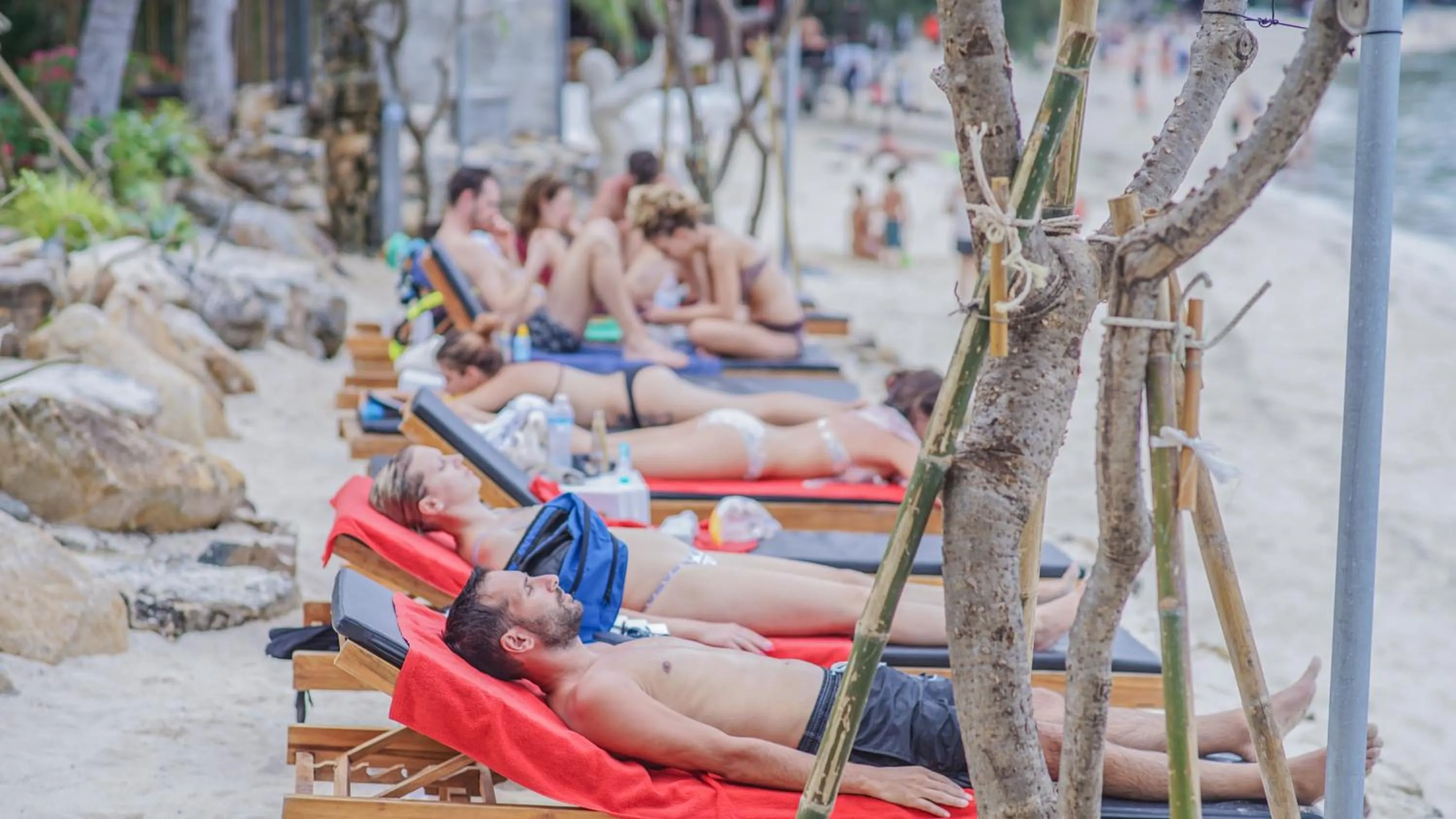 People in Villa Cha-Cha Salad Beach Koh Phangan