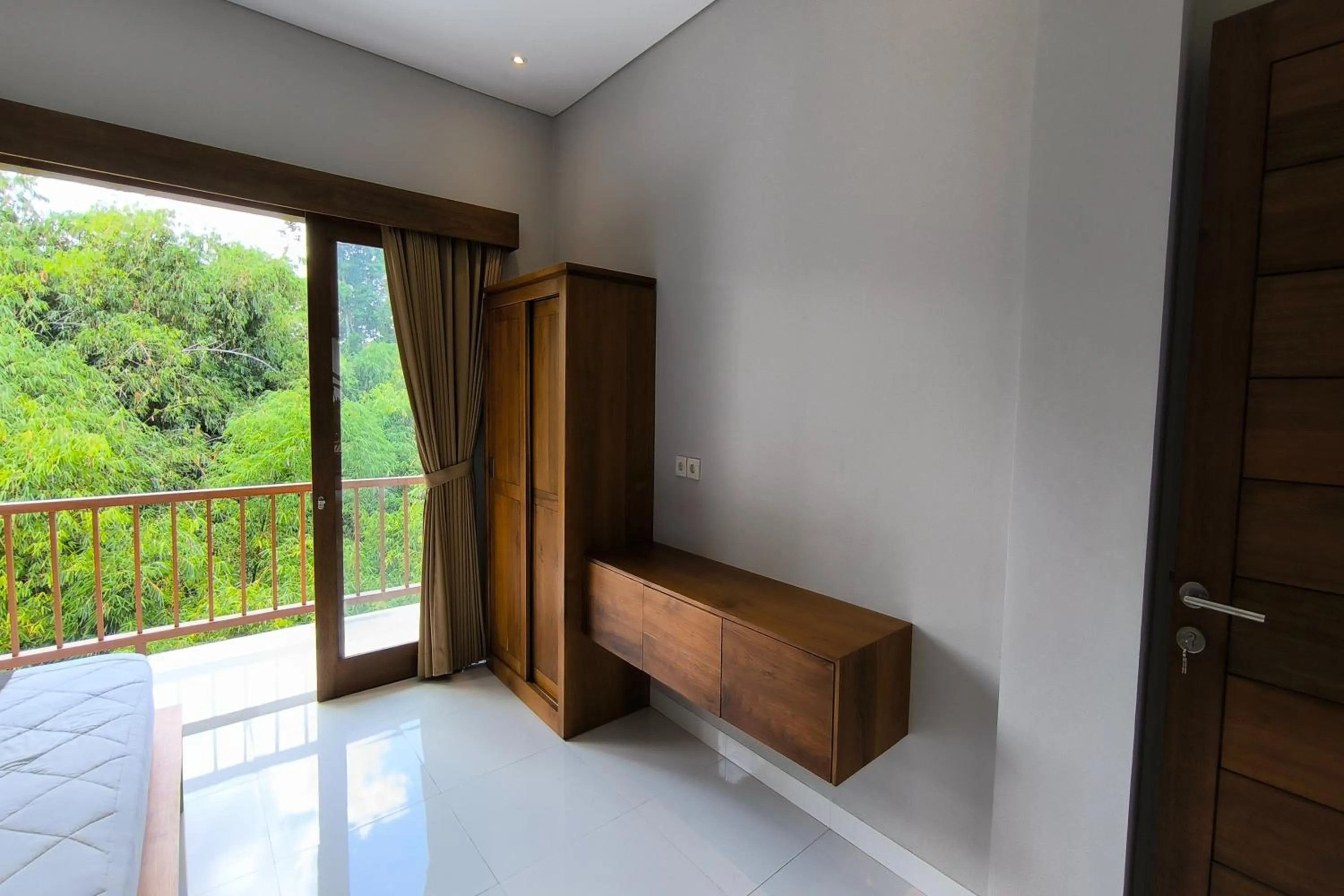 wardrobe in Bhuana Shanti Homestay Ubud